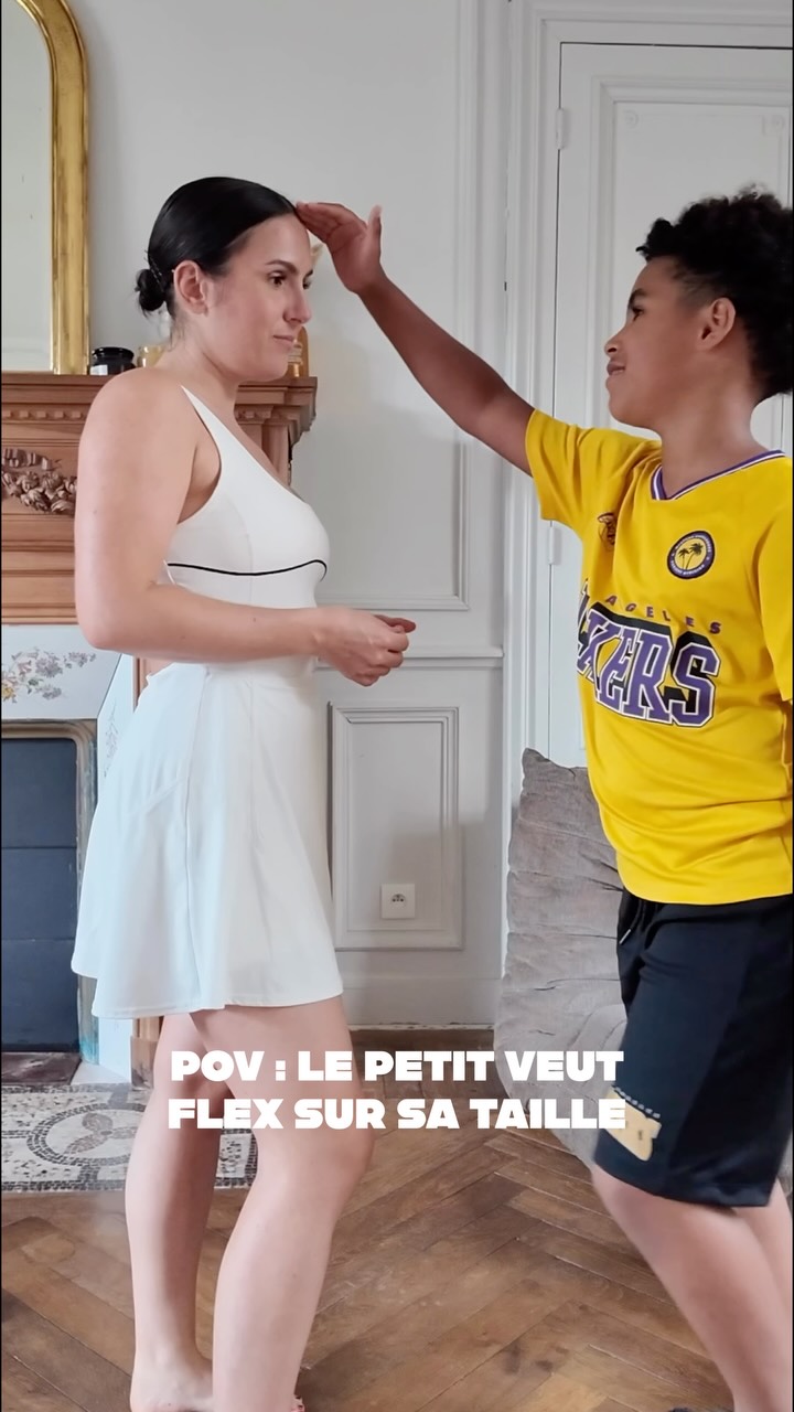 9 ans et déjà quasi ma taille 😒 mais ne lui dites pas .. bon faut dire que je pars pas avec beaucoup d’avance 🤣 #maman #famille #humour #mixedkids #minipouce