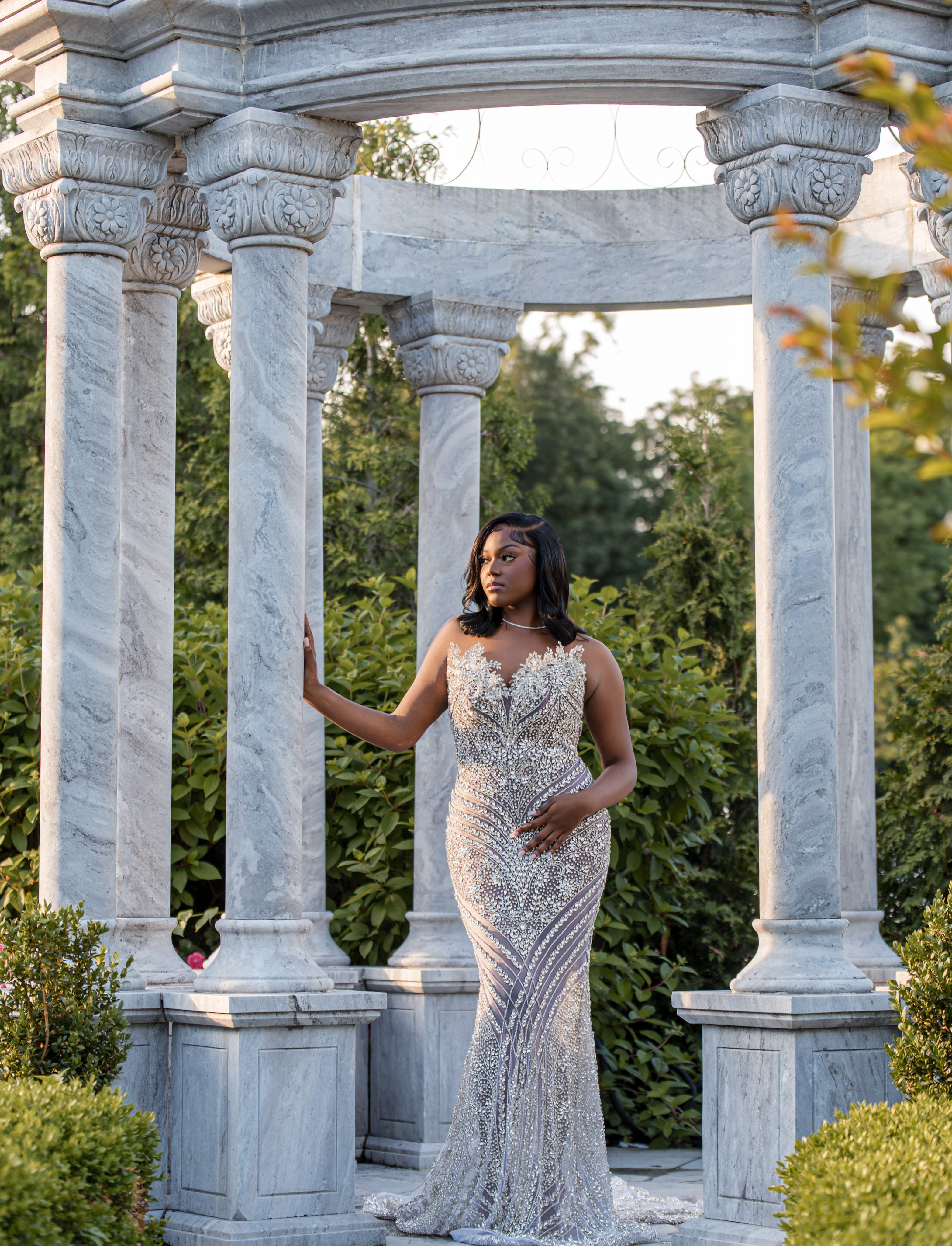 SENT OFF ELEGANTLY
💇🏾♀️ @mahogany_renee
💄@letsjustmakeupp
Venue: @merion_caterers
Car: @rc_rental
#prom2k26