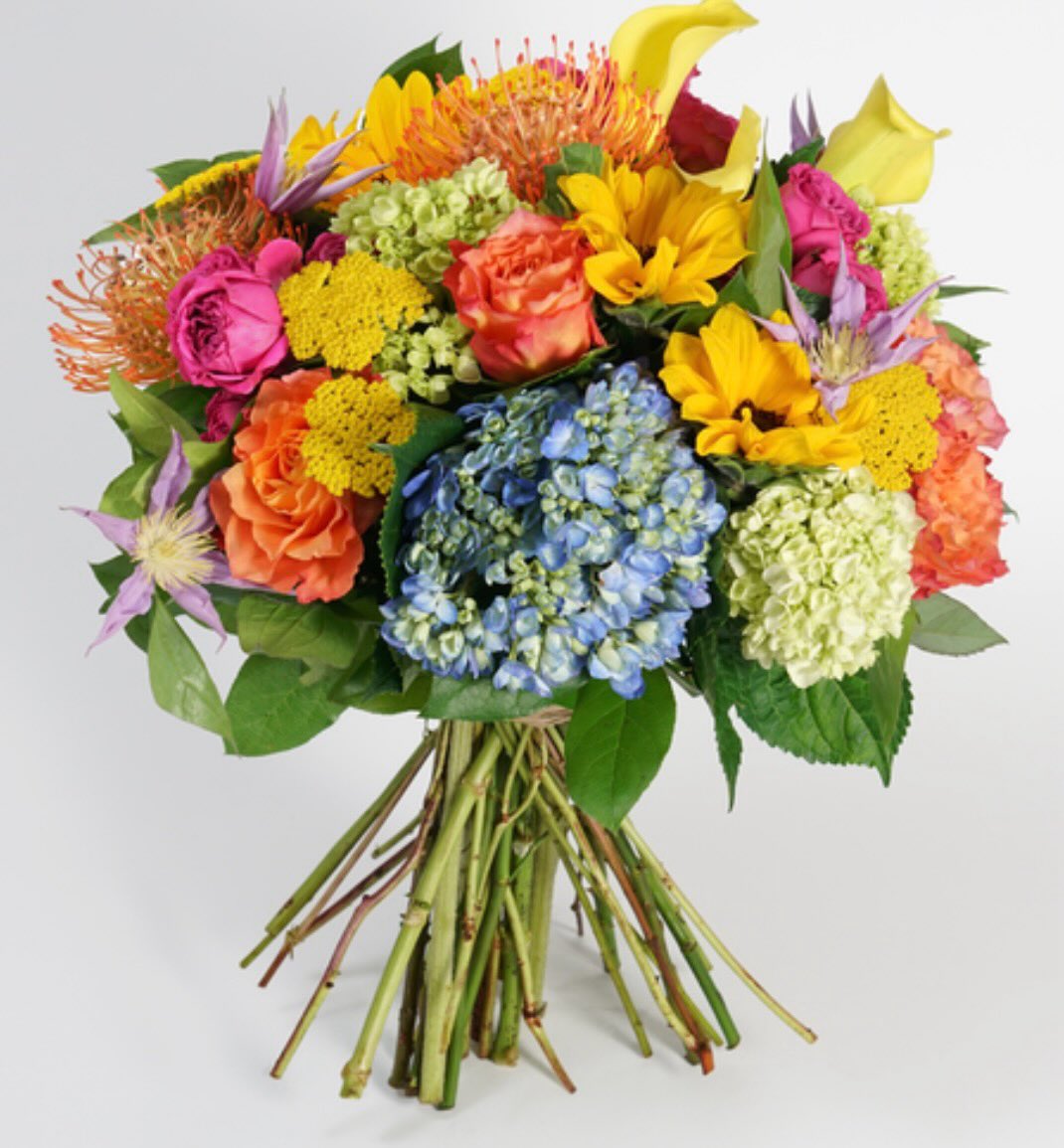 Flowers to celebrate! I am thrilled to announce that @bloomsburyfashion have offered me a contract for my third book with them: a critical ethnography and autoethnography of modelling in midlife and later life. Not a memoir, but a rigorous and personal examination of what modelling means at the intersection of ageing, embodiment, and redefining beauty.
#ageingandbeauty #OlderModels #bookannouncement #fashionstudies #bloomsburyfashion