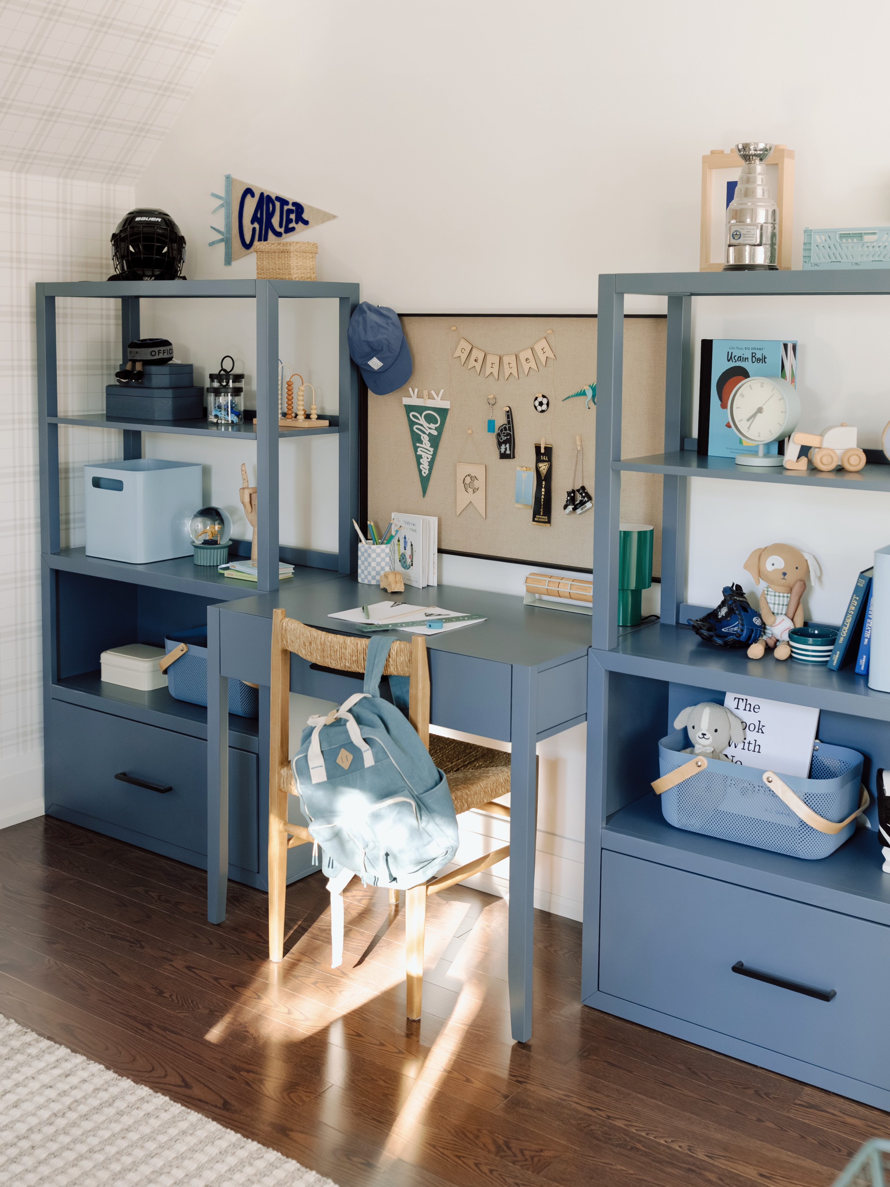 Few more weeks left before this homework station turns into an everything but 😝🥳!
Project: Little Legend
Interior Design + Styling: @andreagrbichome
📷: @elzaphotographie