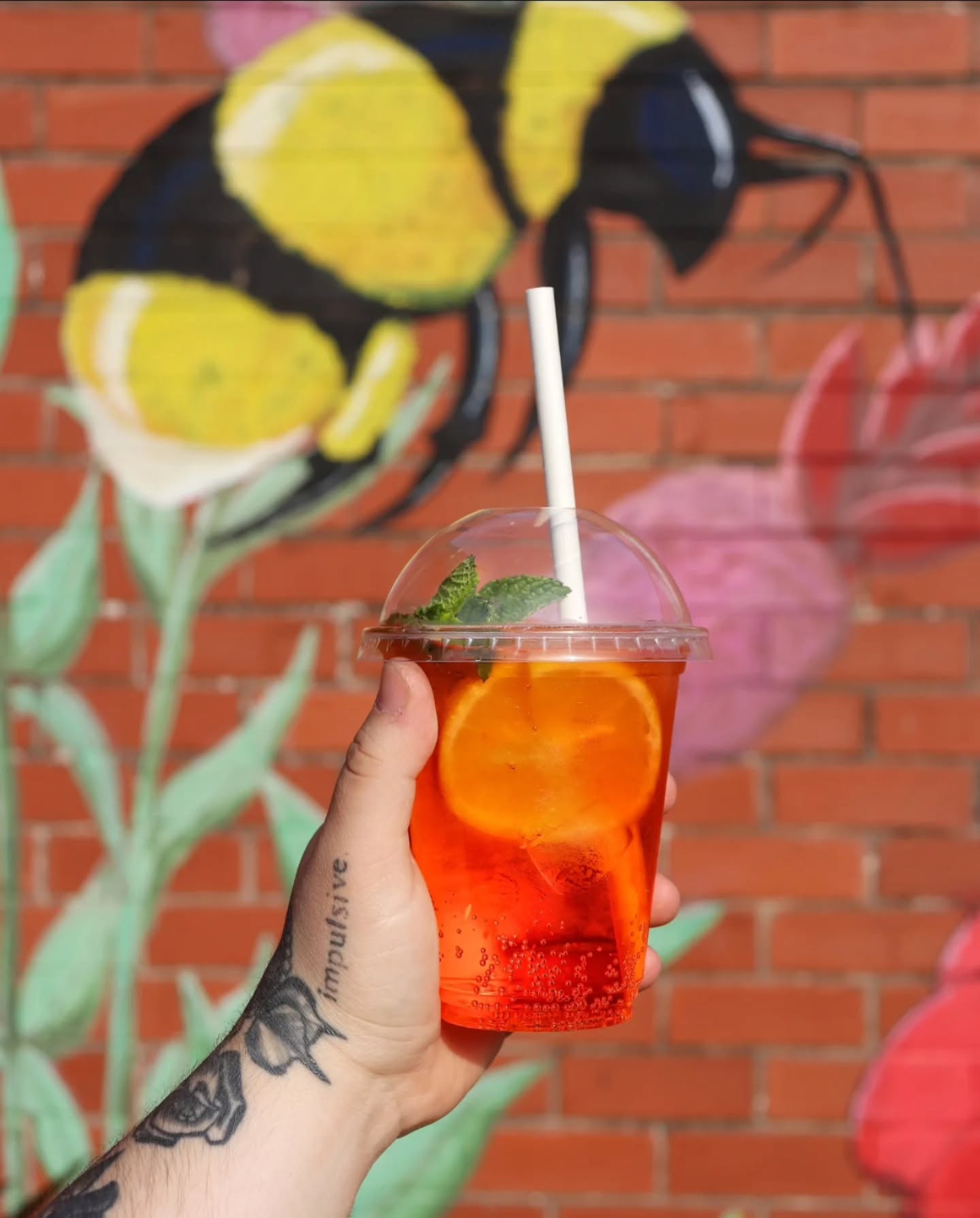 Takeaway cocktails to liven up your picnics or walks. 🍊 Available all day. 🎉
#aperol #aperolspritz #cocktailbar #altrincham #cocktailoftheday