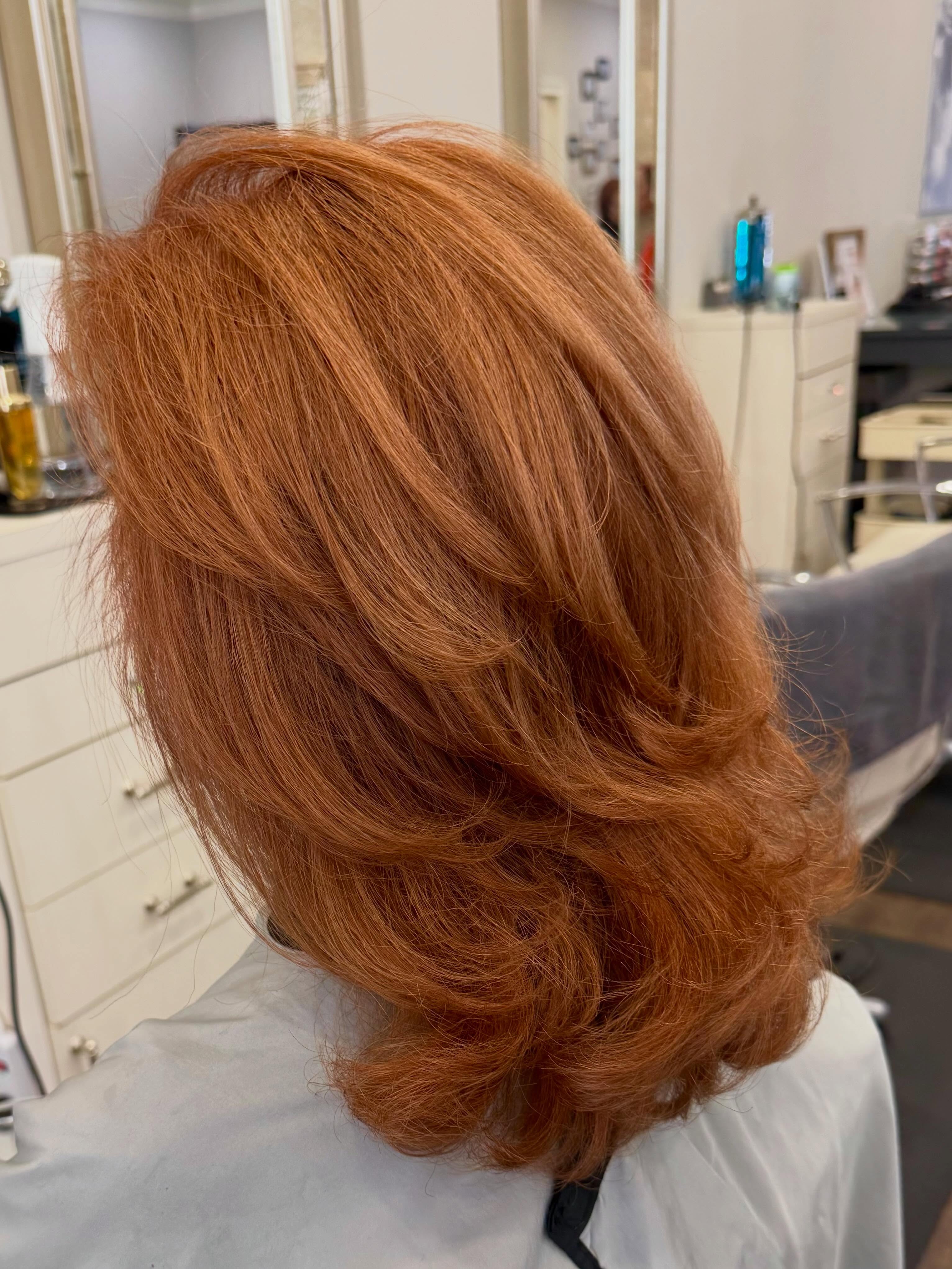 Keeping things warm, soft, and effortlessly shiny this spring!
Color and style by: Gary
#hairgoals #salon #shorthills #millburnnj #spring