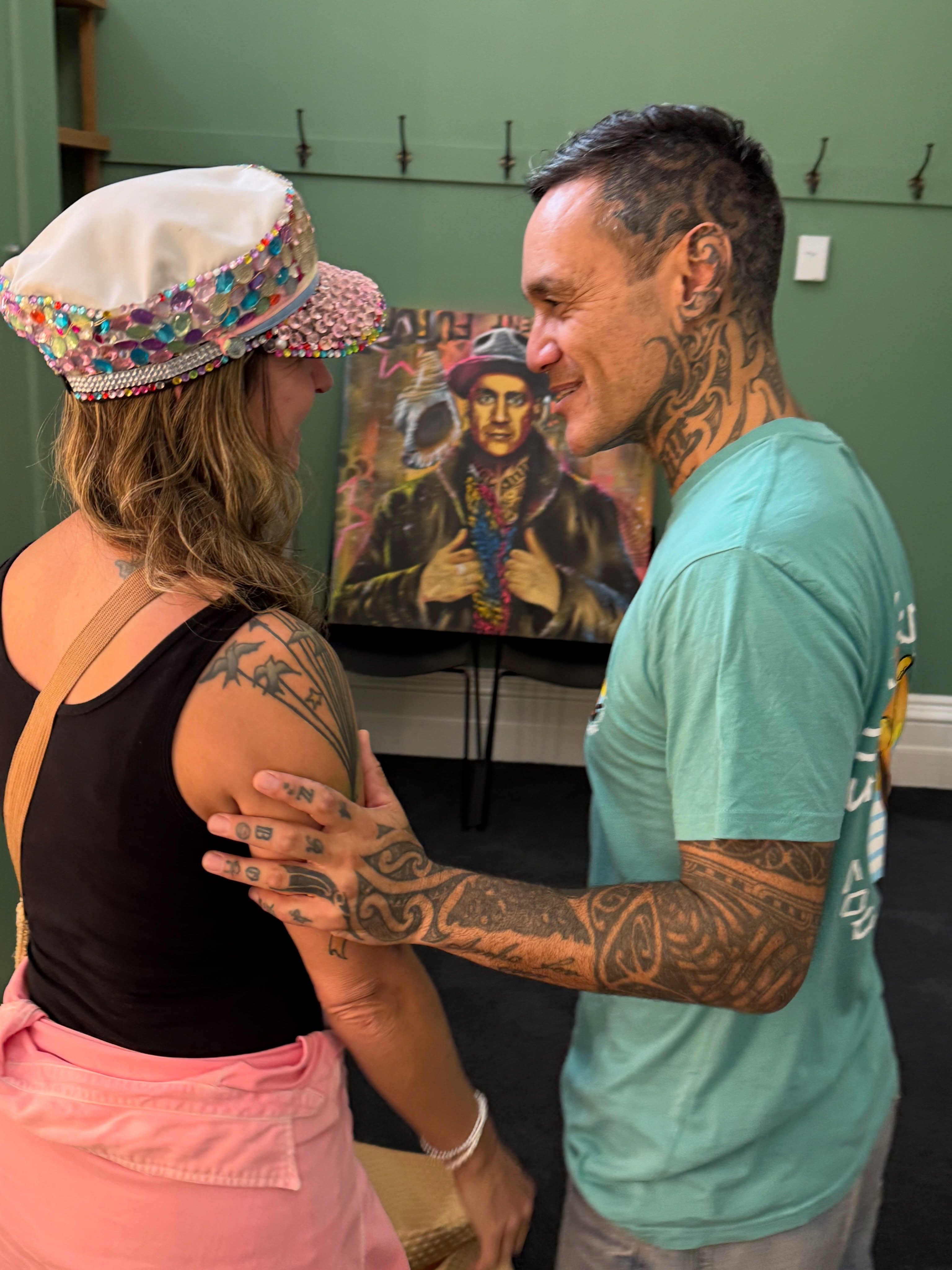 So much gratitude to Tiki Taane and his wife Rachel for the warm reception — his music, kindness, and everything he represents for Aotearoa. 🤍
@tikitaane
@axis_dj
#gratitude #tikitaane #portrait #kiaora