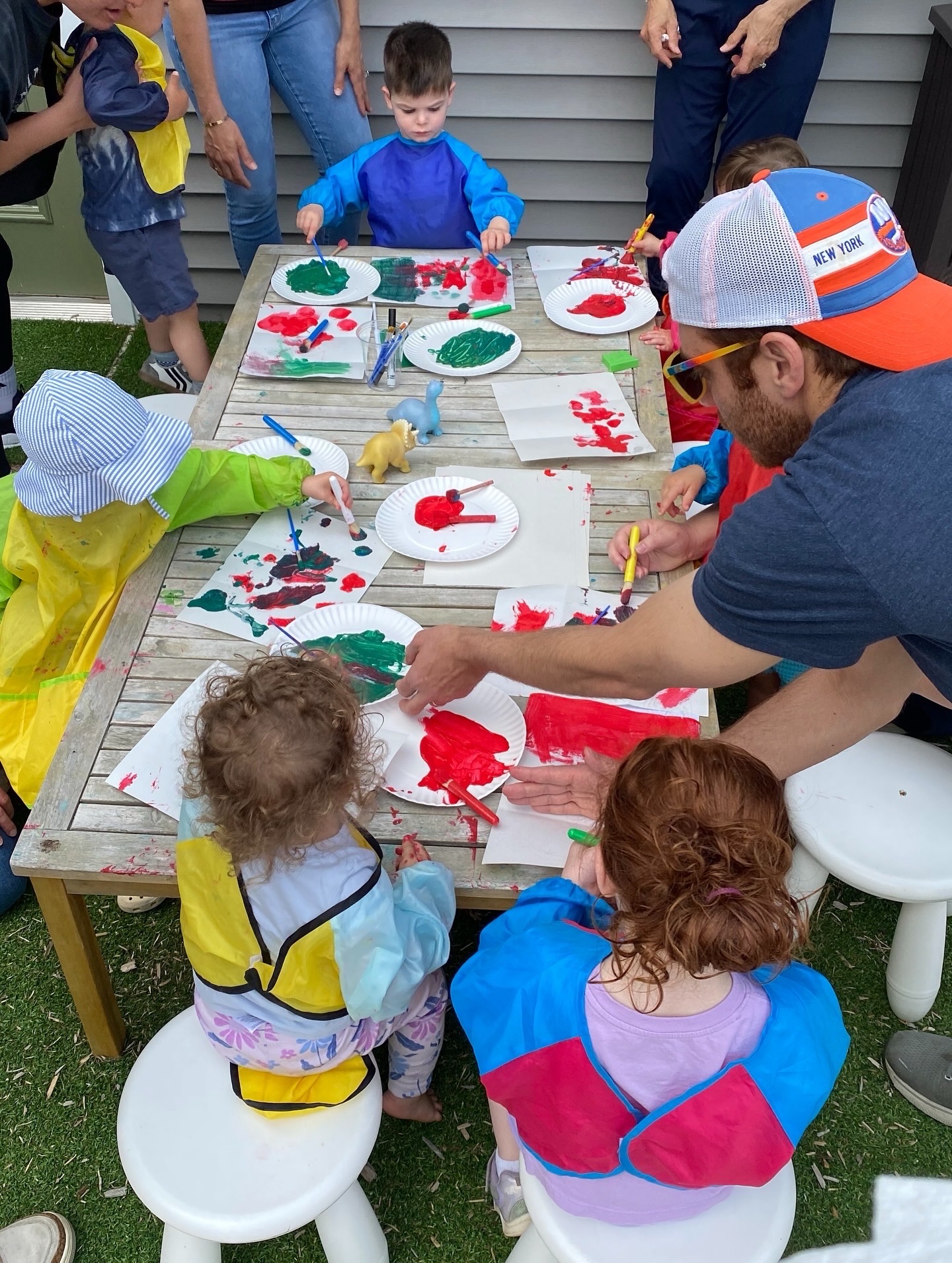 Festa della Repubblica! 🇮🇹
Today, Italy celebrates the birth of the Italian Republic, a day that honors the country’s history, democracy, and cultural heritage.
At Per Tutti, we love sharing not only the Italian language, but also the traditions, celebrations, and stories that help bring the culture to life.