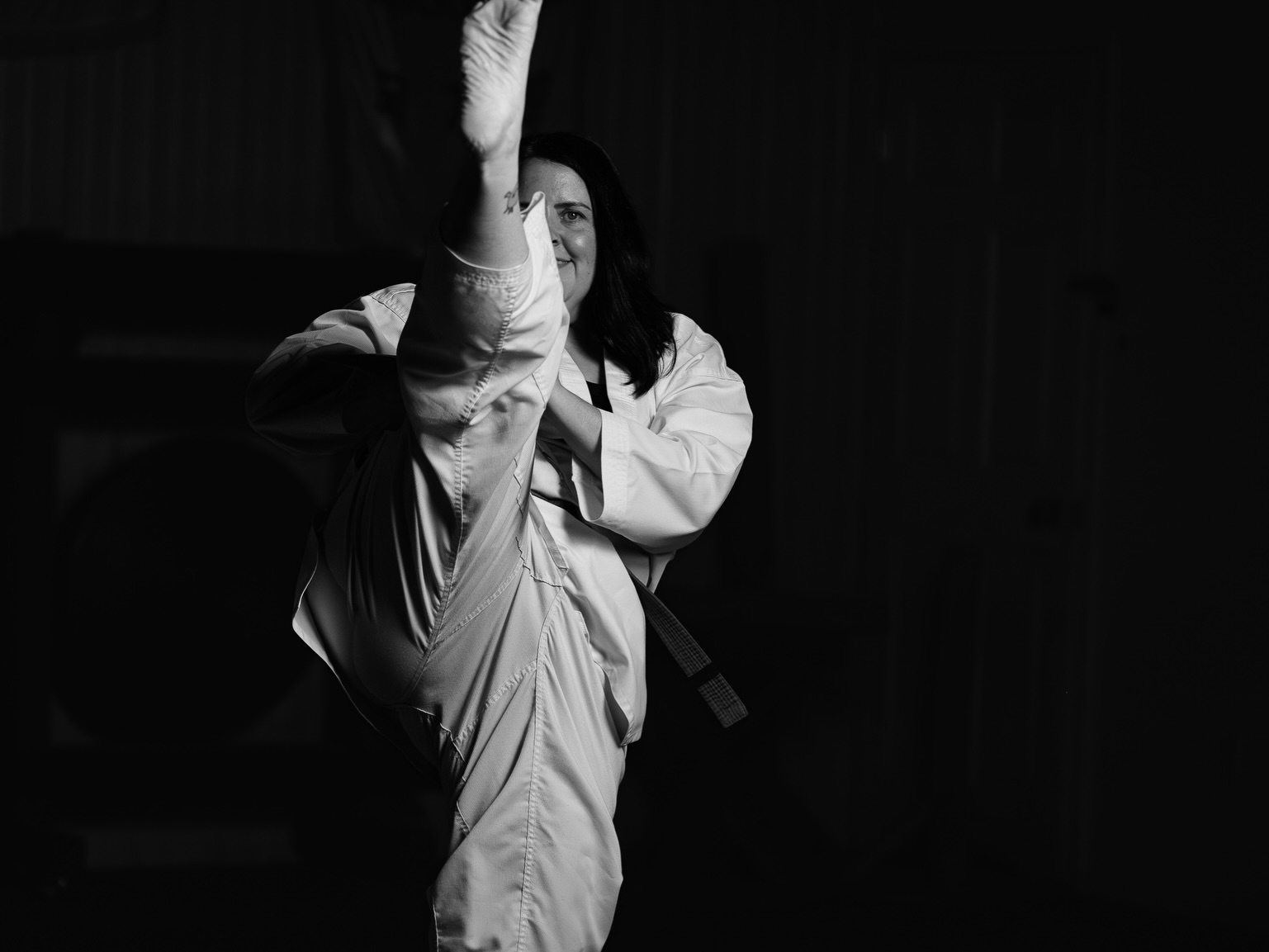 TKD photo shoot with the Mireu Martial Arts team and charlie_fricke photography
Thanks to Charlie for his time and @lonniematthews11 for letting me participate!
Thanks to Pilates I’ve got some flexibility in my front kick! 💫💫