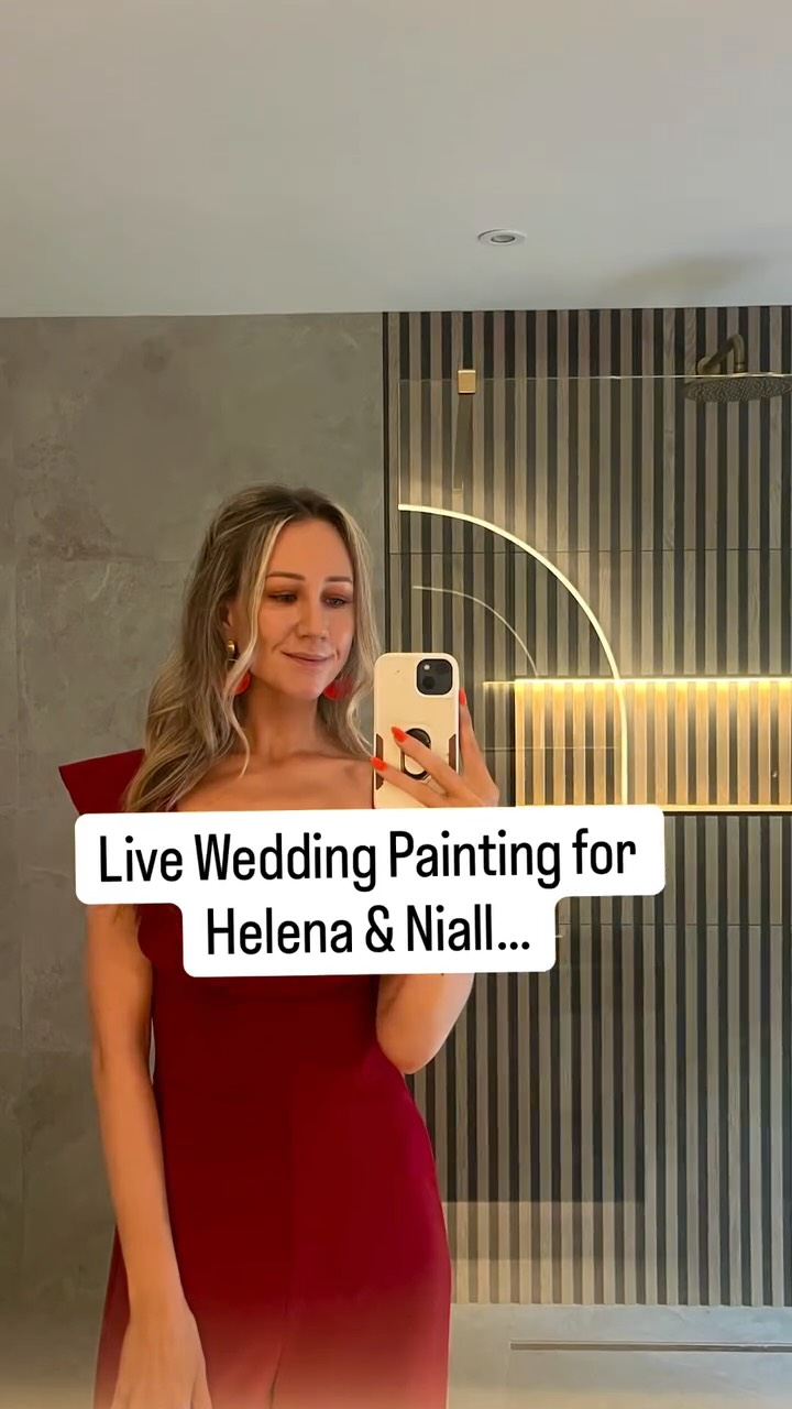 Live Painting for the newly married Flynn family! such a gorgeous wedding with a very stylish crowd. The drinks reception had so many fun touches; a sweets cart, printing images onto pints of Guinness, a flower wall, and many more. The @hodsonbayhotel did an incredible job putting it all together. I didn’t even get videos of half the decorations!
Congratulations to the Flynn’s ❤️ You deserve every bit of happiness @hel.grady_
#liveweddingpainting #liveweddingpainter #weddingguestoutfit