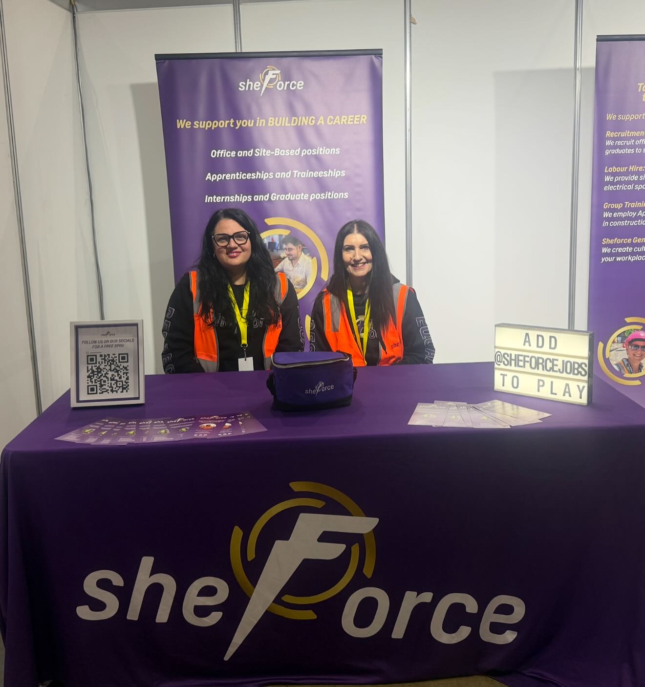 Today @sheforcejobs attended the first day @vicgovde Trade & Tech Fit Expo where we met with high-school female students looking for careers in non-traditional industries. We had a great day and it was wonderful catching up with all our amazing partners especially Nina from @incolink_ who manages their Women In Construction Program helping women into building careers in construction.
#sheforce
#buildingcareers
#partnerships
#tradesfitexpo
#womeninconstruction