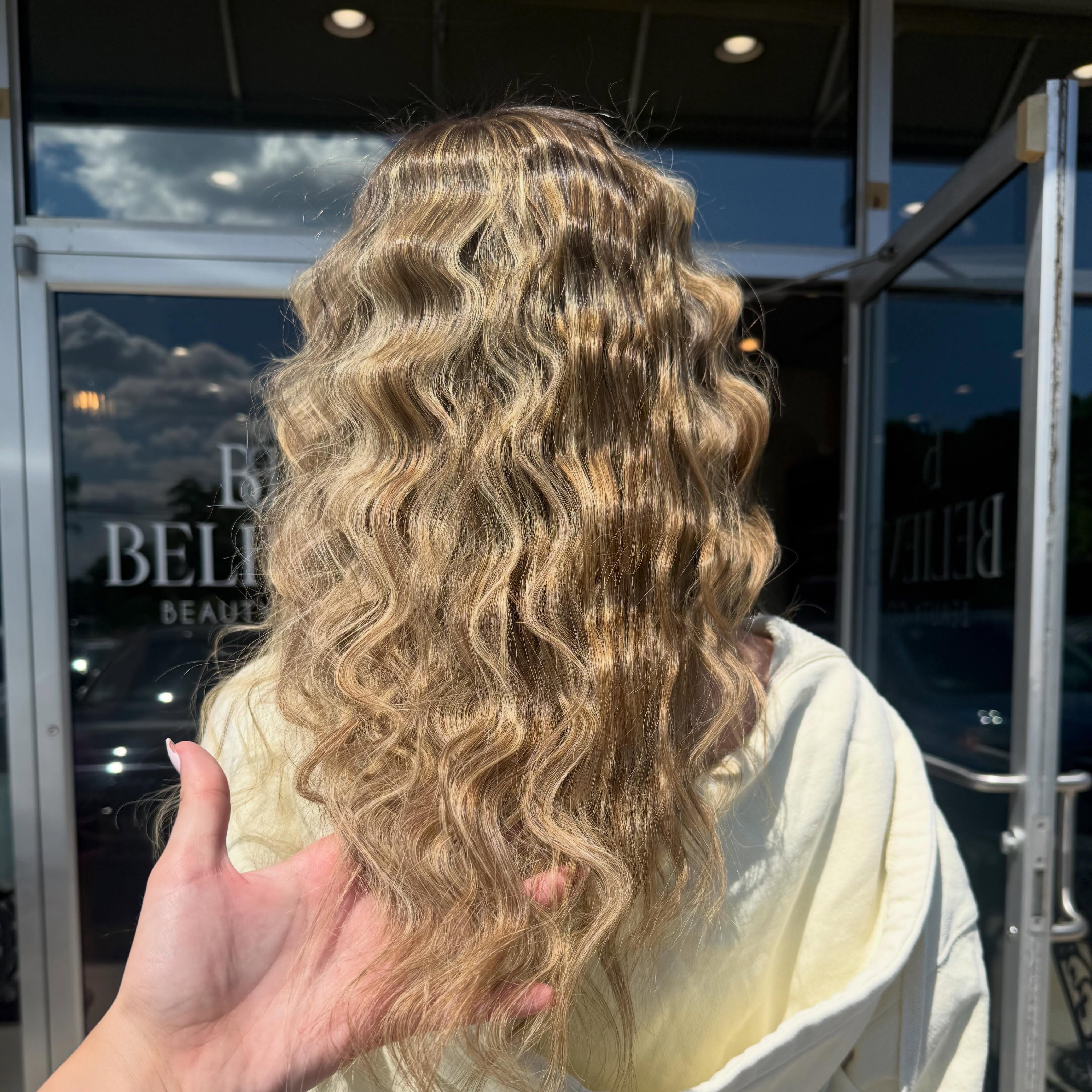 🌟 Creamy blonde dreams made reality. Soft brightness, gorgeous dimension, and a customized color designed just for you.
#CreamyBlonde #BlondeHighlights #DimensionalBlonde #LivedInBlonde #BlondeHairGoals Such pleasure to highlight our long time client @kateypeters ✨ Higglight by @jennyleepizzo