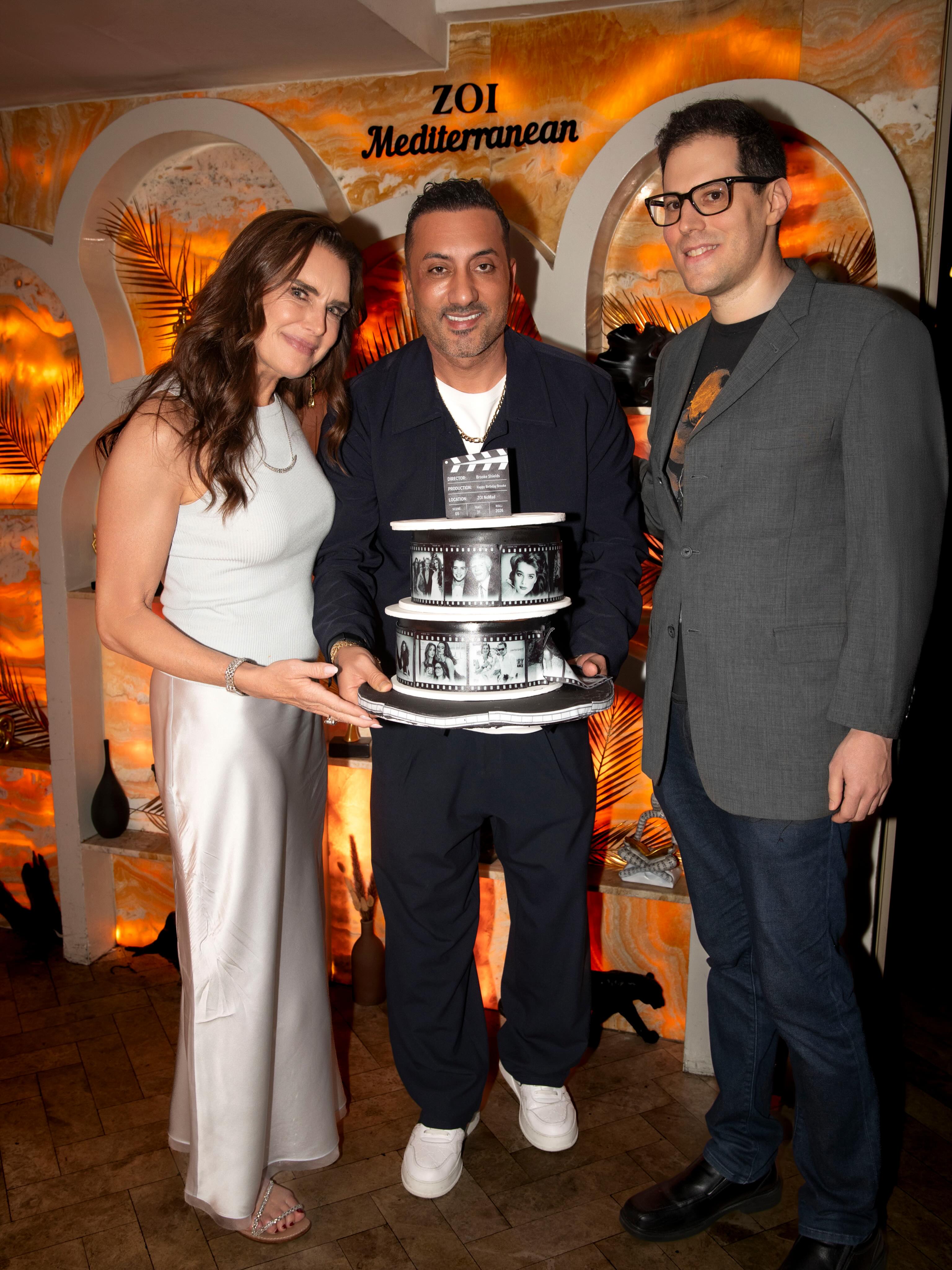 ✨ An unforgettable birthday celebration for Brooke Shields. ✨
The evening began with dinner at Zoi Mediterranean and continued with cocktails, music, and celebration at Ten11 Lounge & Bar. To make the night even more special, we created a custom cake inspired by her iconic career.
Thank you for celebrating with us, Brooke! 🥂🎂