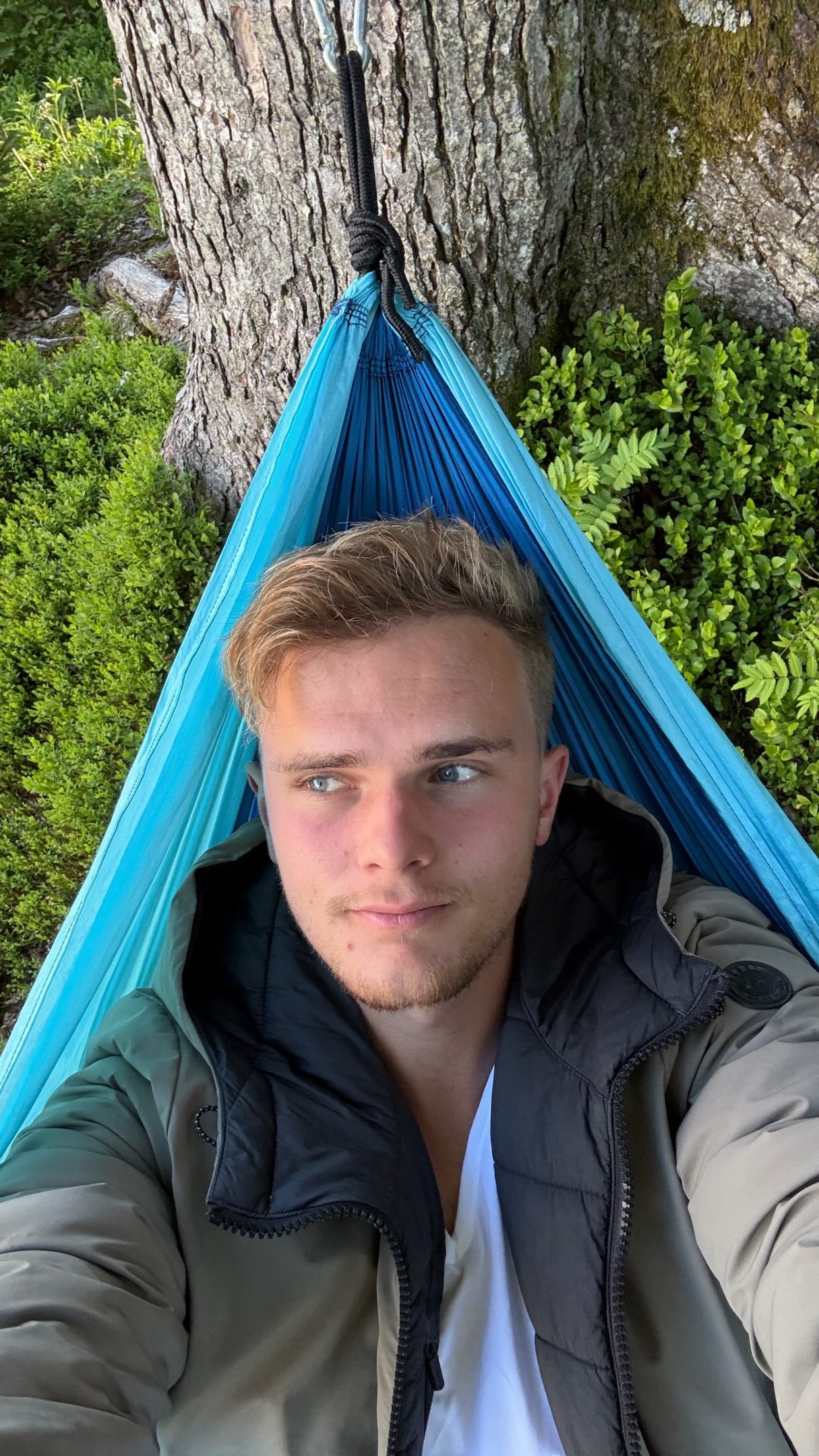 We didn’t go on a trip, we survived one,
One week with bro in Swiss