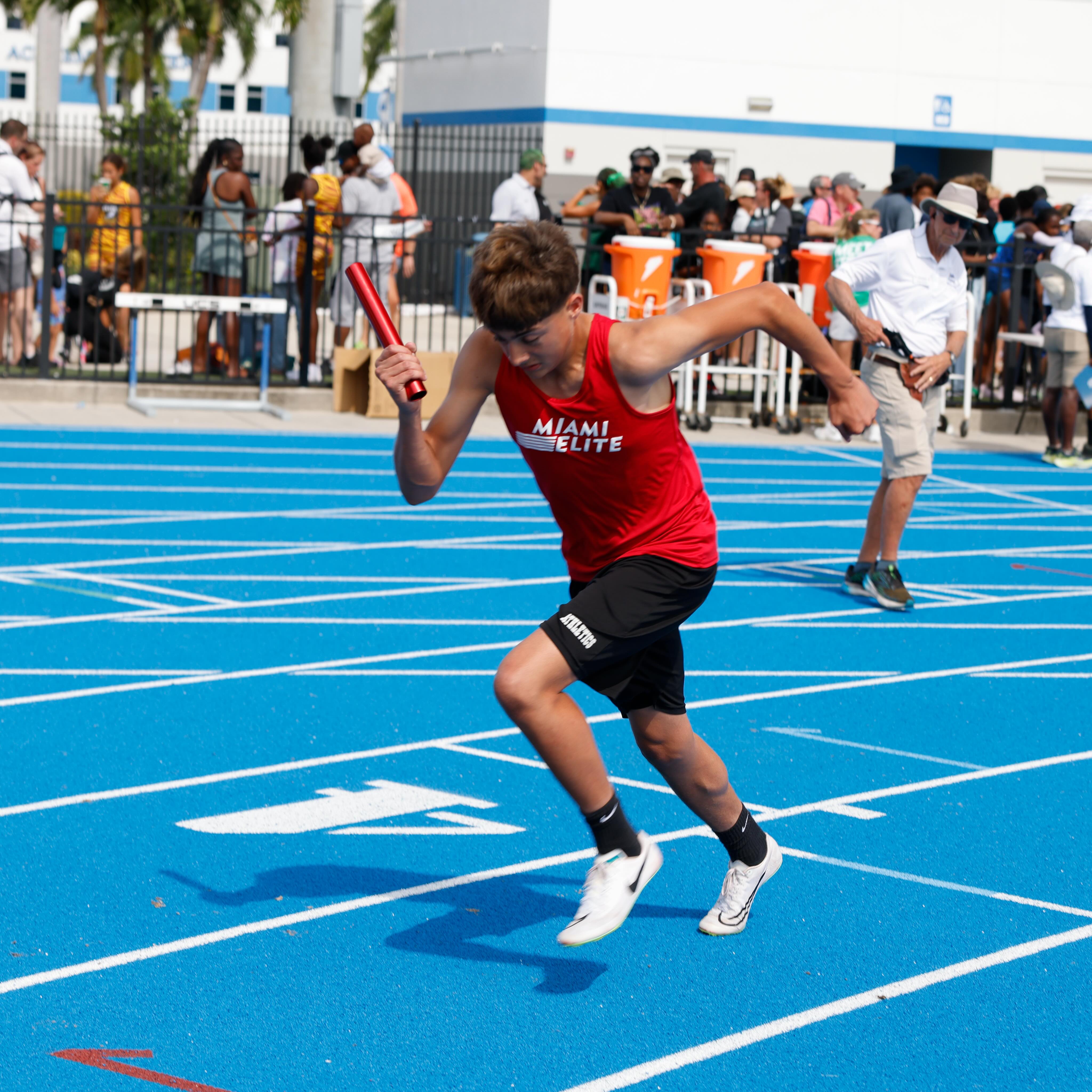 π Shout out to all of our athletes who had outstanding performances at the FLYRA Elementary & Middle School State Championship!
π₯ Mariam Ruiz had an incredible day in the Elementary Division:
π₯ 1st Place β 400m (1:01.93)
π₯ 2nd Place β 800m (2:25.33)
π¨ 9th Place β 200m (27.57)
π Congratulations to our Boys 4x400m Relay team for bringing home the State Championship and earning π₯ 1st Place!
We are extremely proud of all of our athletes for their hard work, dedication, and commitment π₯³ππββοΈ
#youthsports #track #running