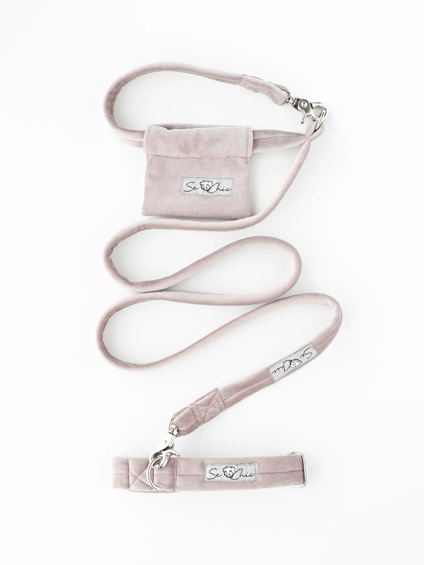 Flamingo Style für alle Hundemädels 🦩🎀
Stilvoll, bequem und praktisch für jeden Spaziergang – Leine, Halsband und Beutelspender perfekt abgestimmt
Jetzt alle Farbvarianten entdecken 🛍️🩷
#Hundeleine #Hundehalsband #Kotbeutelspender #Flamingo #Hundezubehör Spaziergang