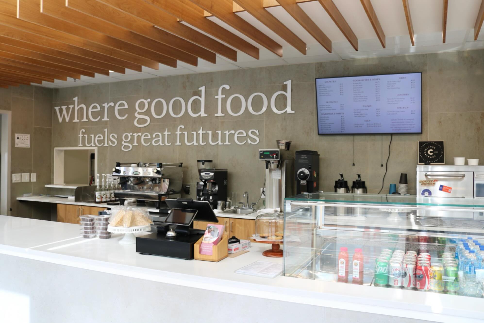 June is here and we are so ready!
This month at Carroll’s Kitchen, expect more of what you love — fresh, handcrafted food made with care, catering that brings the Carroll’s experience to your next event, and the same warm community we’ve been building together.
Whether you’re a regular or finding us for the first time — welcome. We’re glad you’re here!
Stay tuned for what’s coming this month. It’s going to be a good one!
#CarrollsKitchen #WelcomeToJune #WomenOwnedBusiness #FoodCommunity #catering