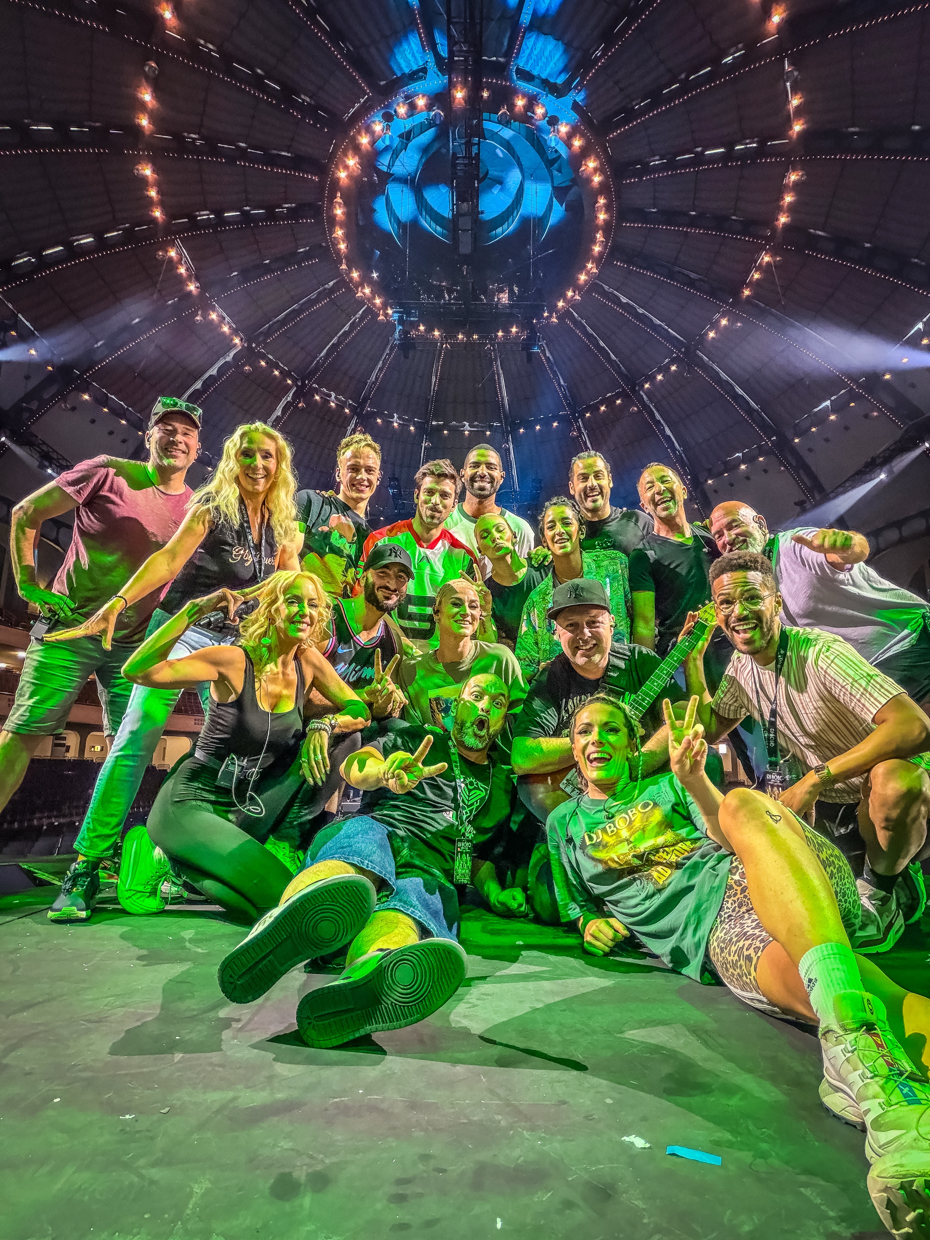 The gang! ✌🏻
#djbobo #thegreatadventure #djboboofficial #tombeck #tourlife