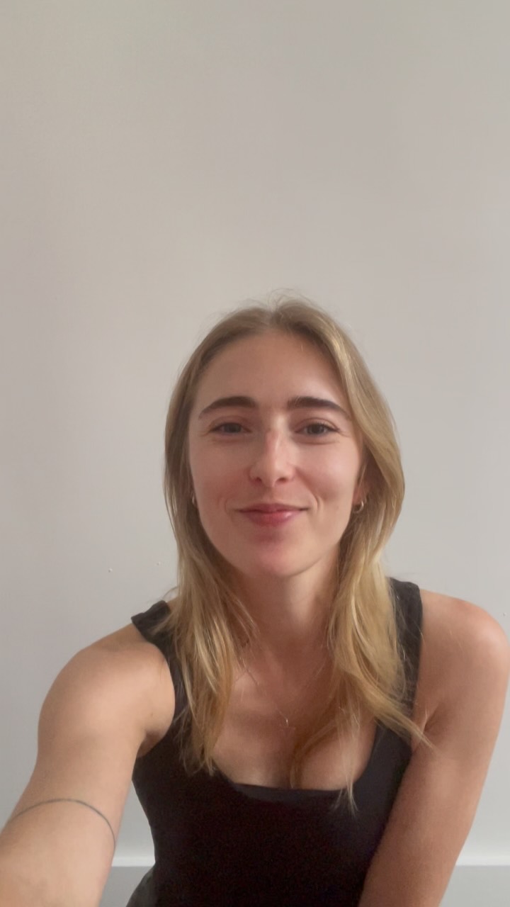 Tuesday Topics: Bags 🎒
Back with some chat after a little break, as things have been very busy!
Do you have a side you always carry things on? Or a kind of bag you prefer? Share below ⬇️
The Scoliosis Pilates Class takes place every Tuesday 9am live or by recording 💻
Send me a DM or sign up via the link in bio 🔗
#pilates #basipilates #curvyspinemagic #pilatesinlondon #scoliosis #pilatesforscoliosis #scoliosisexercise #scoliosispilates #scoliosisawareness #scoliosissurgery #scoliosisstrong #scoliosiswarrior #spinalfusion #spinalfusionrecovery #spinalfusionpilates #exerciseforscoliosis #scoliosisfitness #scoliosislife #pilatesteacher #pilatesinstructor #onlinepilates #onlinepilatesforscoliosis #reformerpilates #reformer #pilatesequipment #equipmentpilates #thescoliosispilatesclass
