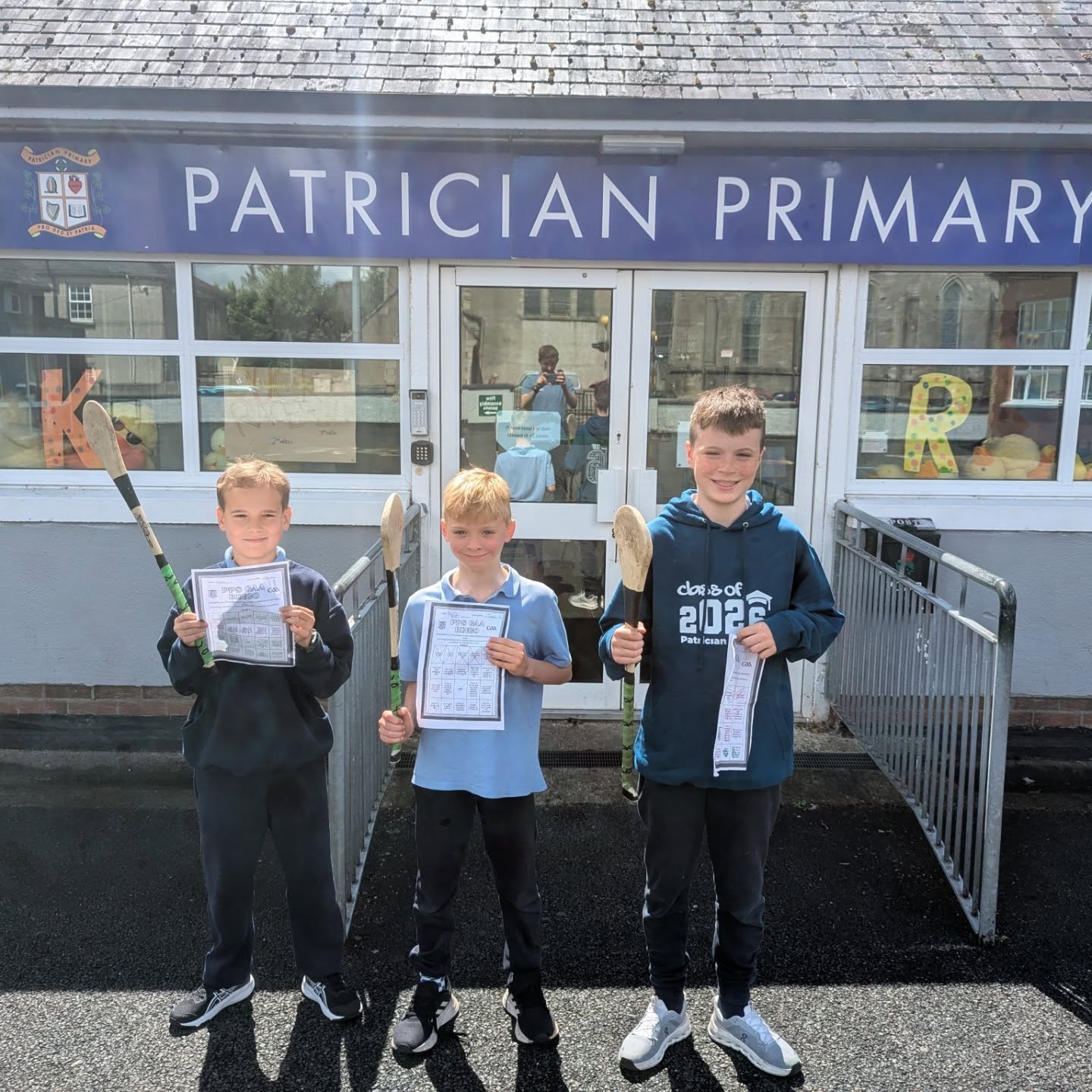 Well done to the three winners of our first PPS GAA Bingo.
There was huge interest with entrants from 2nd class - 6th class.
Students had to complete at least 15 GAA skills activities to be in with a chance to win a prize - with one winner from each of the three levels.
It was great to see lots of students showing off their skills, while for others it was a brilliant chance to try GAA for the first time β½