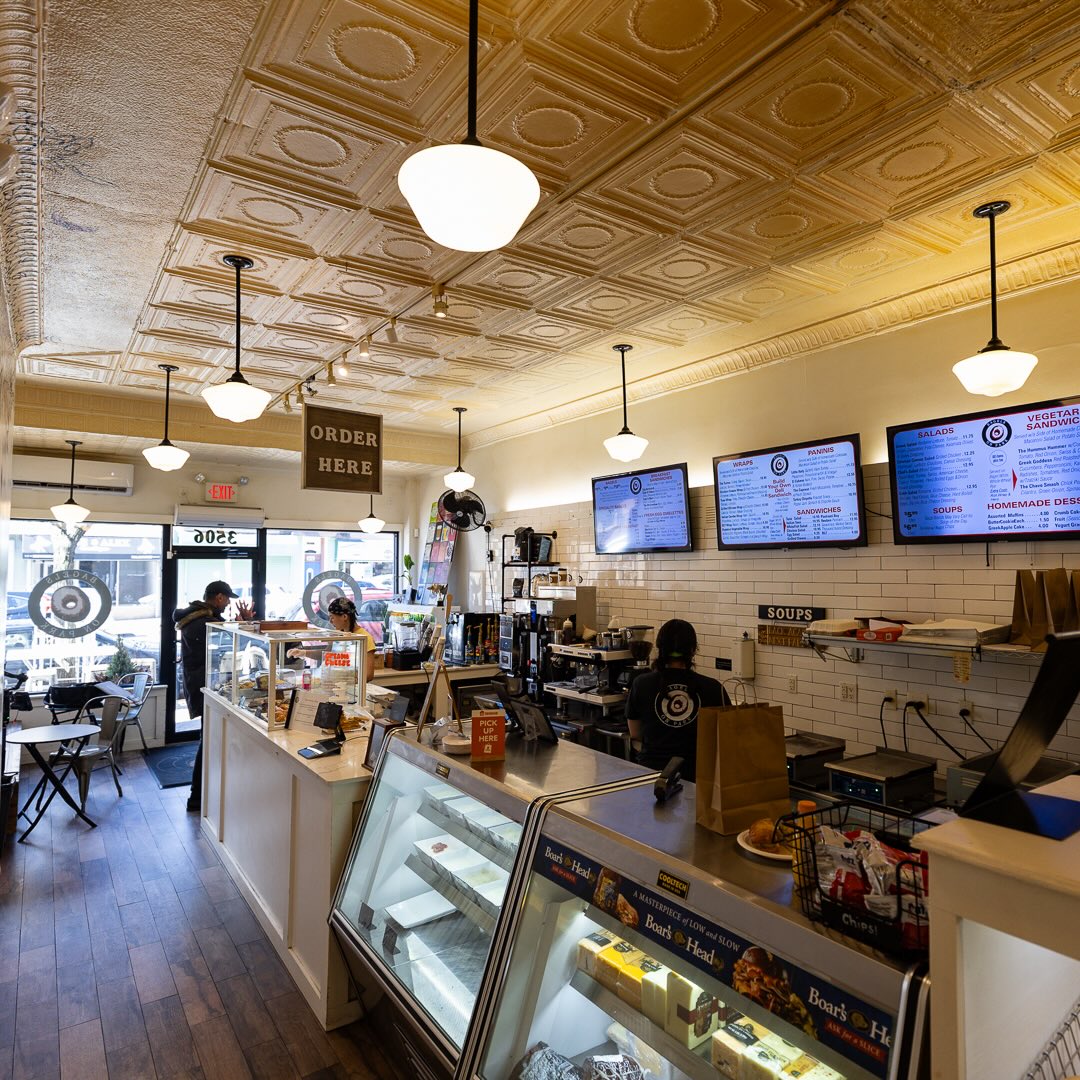 Your morning has options.
Bagels, coffee, fresh juice, tea, sandwiches, and the kind of counter that makes it hard to leave with just one thing. Stop in, order up, and make #BagelsOnPark part of your routine. đ„Ż
#bagels #njbagels #njeats #hudsoncounty