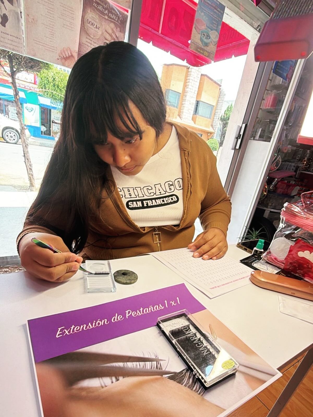 Júntate conmigo, vamos a ir a la cima juntas 🫶🏼✨ 1er clase de aplicación profesional de extensión de pestañas 🔥