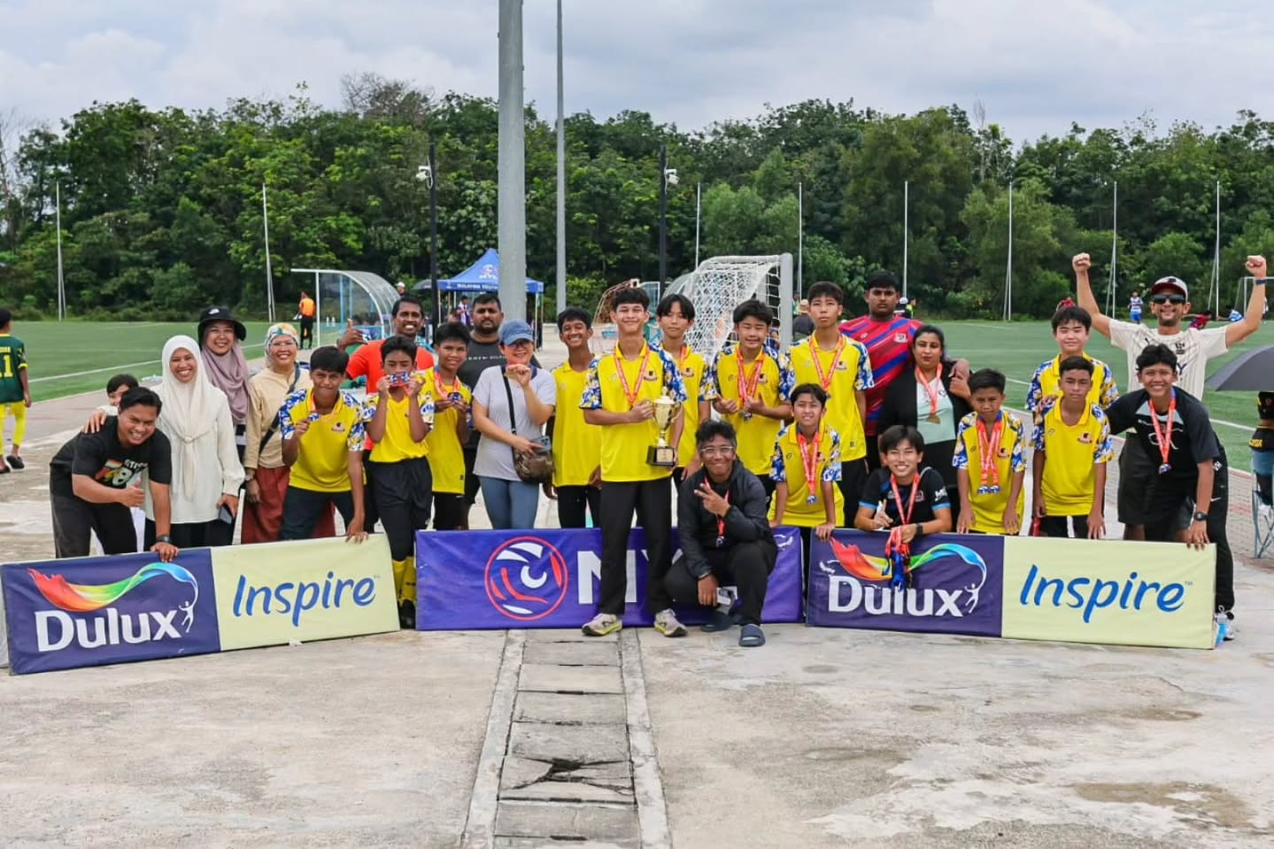 .
@malaysiayouthleague Season A done!
Thank you for your hardwork during the league season. Let's improve and keep up the momentum towards the next challenge.
.
Big shout out to team U16 for becoming champion! Hardwork, focus, dedication pays off. We look forward to the Nationals soon ⚽
.
Ikuzo!
Thank you to @egosportmalaysia for your continuous support. #football #junior #youth #league
