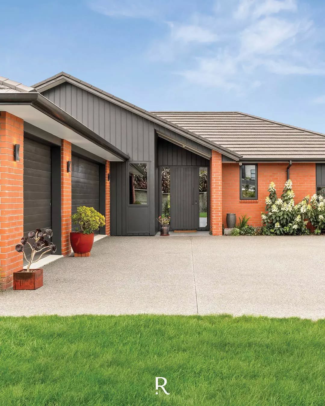 Happy Settlement Day to the Vendors and new Homeowners of 7 Headlands Drive, Te Awamutu! 🔑 #riserealestatenz
