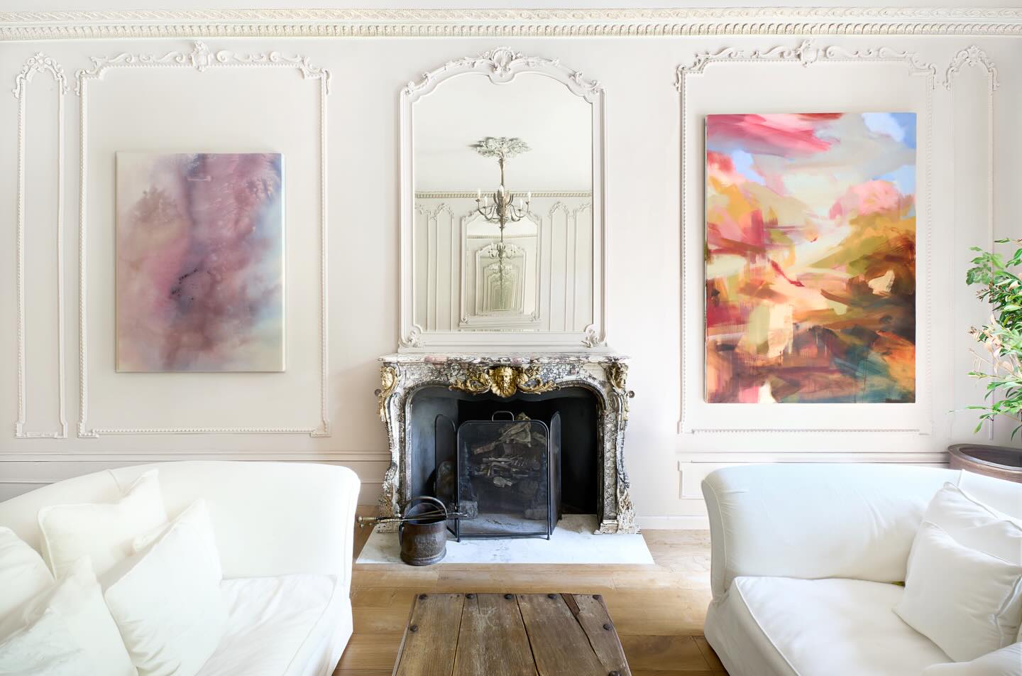 Thank you to everyone who came to support the opening weekend of 𝘼 𝙋𝙡𝙖𝙘𝙚 𝘽𝙚𝙩𝙬𝙚𝙚𝙣 𝙩𝙝𝙚 𝙋𝙞𝙣𝙚𝙨.
We are open by appointment only until 27th June. Get in touch! info@vongoetz.uk
Installation view of ‘Whisper into the Void’ by Anna Blom (left) and ‘Serendipity in the Air’ by Jessie Stevenson (right). Photography by Bater and Street.
@annabloominghell
@jessiemstevenson
@baterandstreet