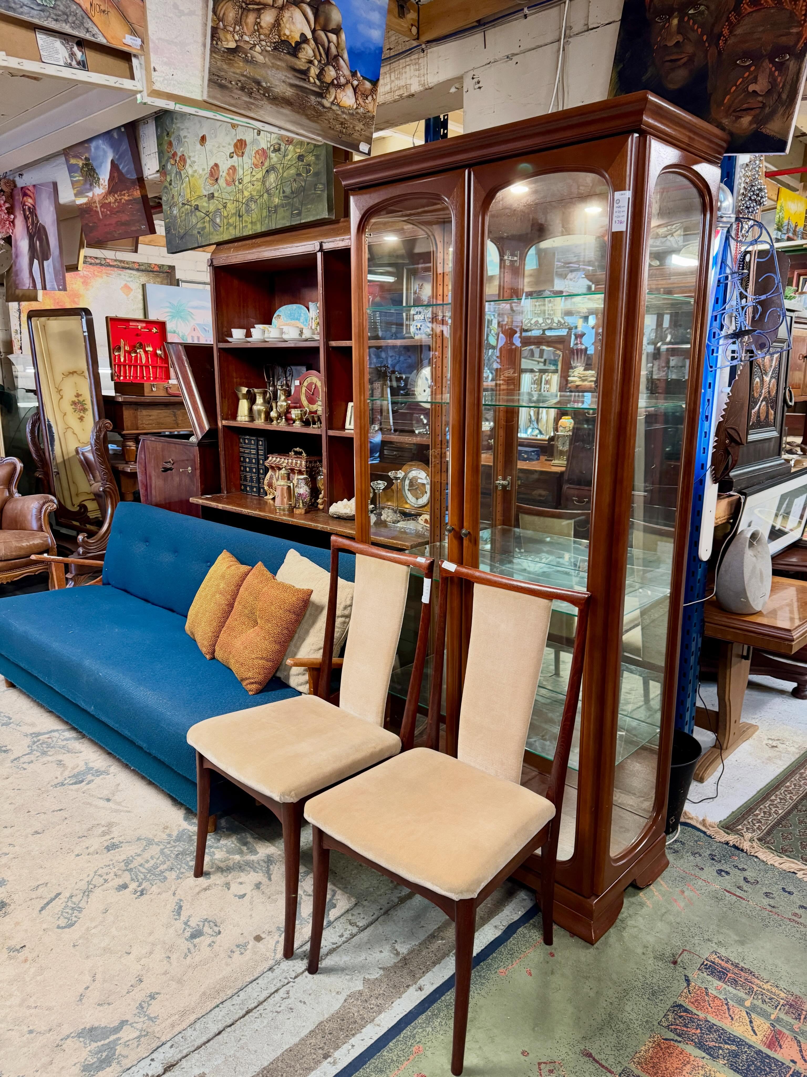 We’re open all June Long weekend for your antiquity needs! 44 Wattle Street, Ultimo - 5 min walk from the 🐟Fish Markets #antiqueshop #sydney