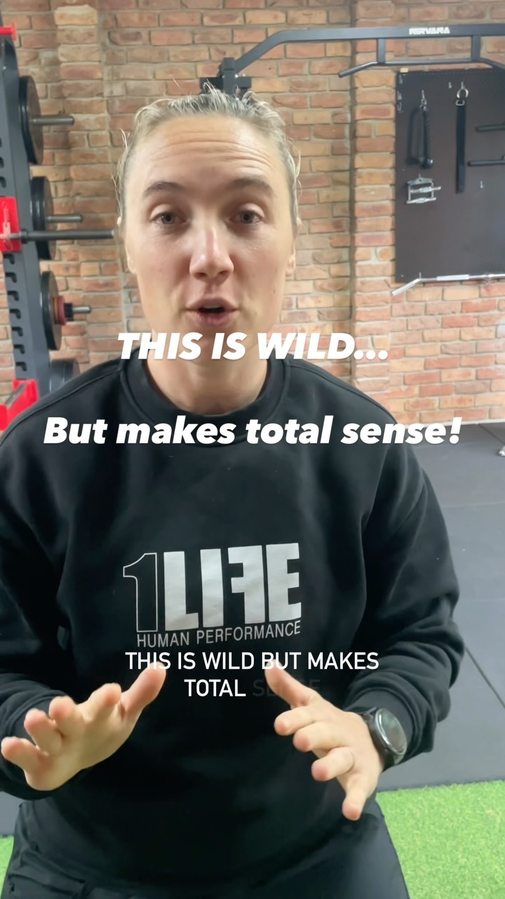 A recent topic of conversation in the gym has been about push ups and women feeling embarrassed or ‘weak’ if they can’t smash out push ups on their toes…
when in reality, we’re starting from a totally different baseline.
On average, females have around 40% less upper body muscle than males 🤯 Our muscle mass is distributed differently throughout our body, with a large portion of it in the lower half.
So yeah, push ups (and upper body training in general) does feel harder at first. That’s normal. But NOT a reason to avoid it.
If anything, it’s more of a reason to train it 💪 (you don’t have to ask me twice 😉)
