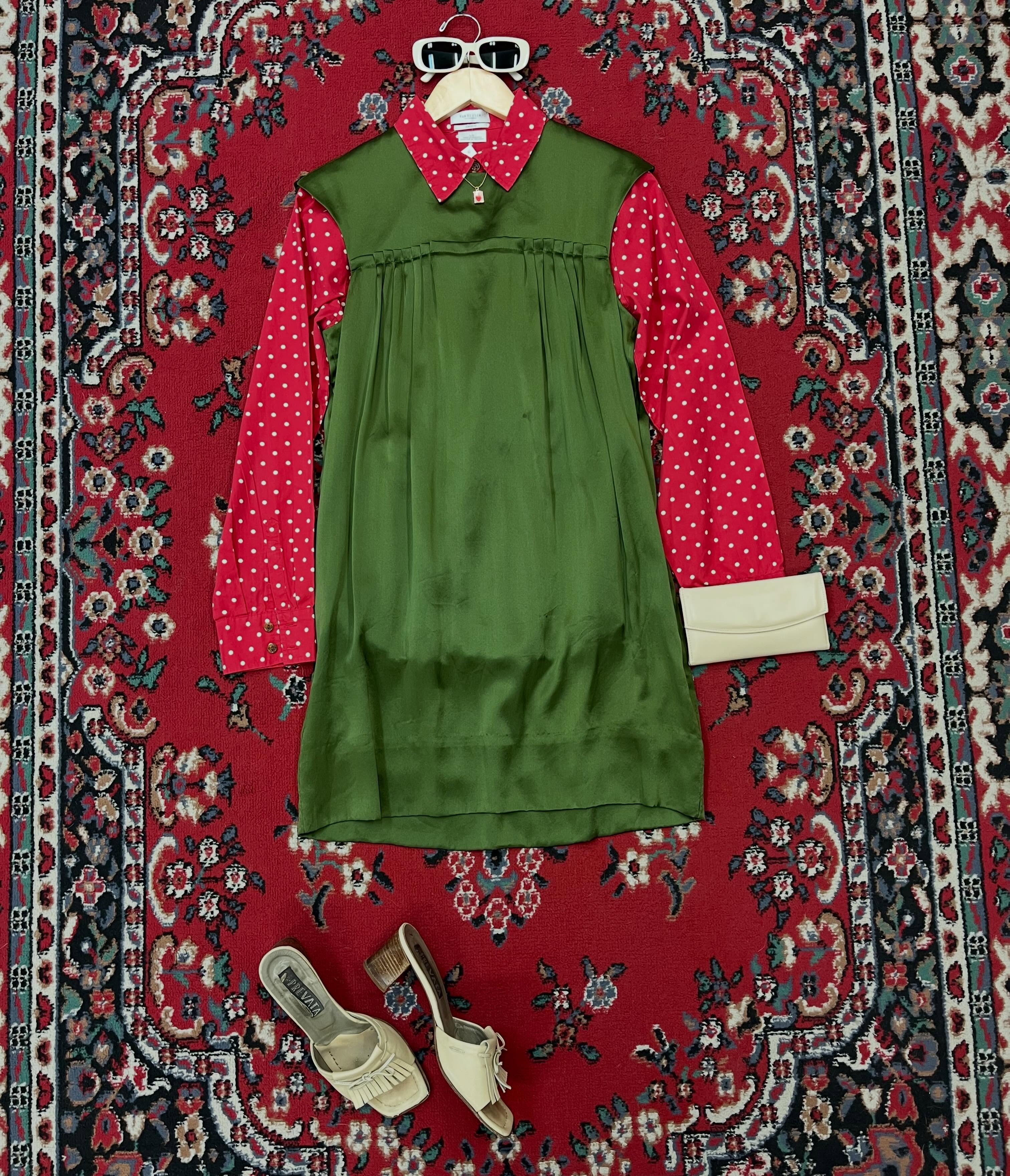 You can be the human embodiment of a strawberry with this cute look from Lee! #couchsaleswithldr #ldrstaffpicks
DETAILS:
Sunglasses- $21
Wallet- Vintage, $19
Necklace- $23
Button Up- Van Heusen, L, $14
Dress- BCBG, S, $39
Shoes- Vintage, 9, $22