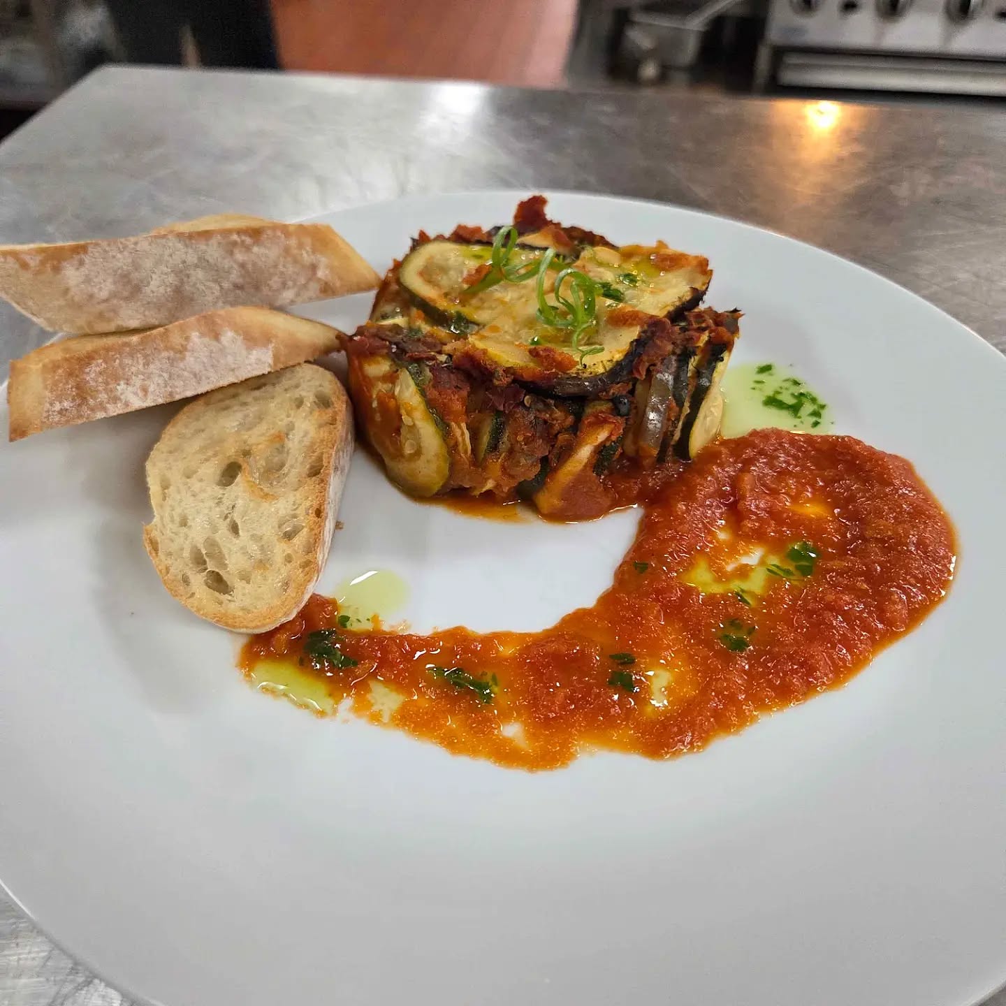 Thoughtful food starts with thoughtful preparation.
This Confit Byaldi was created for a recent event, featuring slow cooked vegetables layered with care and served with a rich tomato sauce and fresh bread.
Food doesn't have to be complicated to be memorable. Sometimes the simplest ingredients tell the best stories. 🌿✨