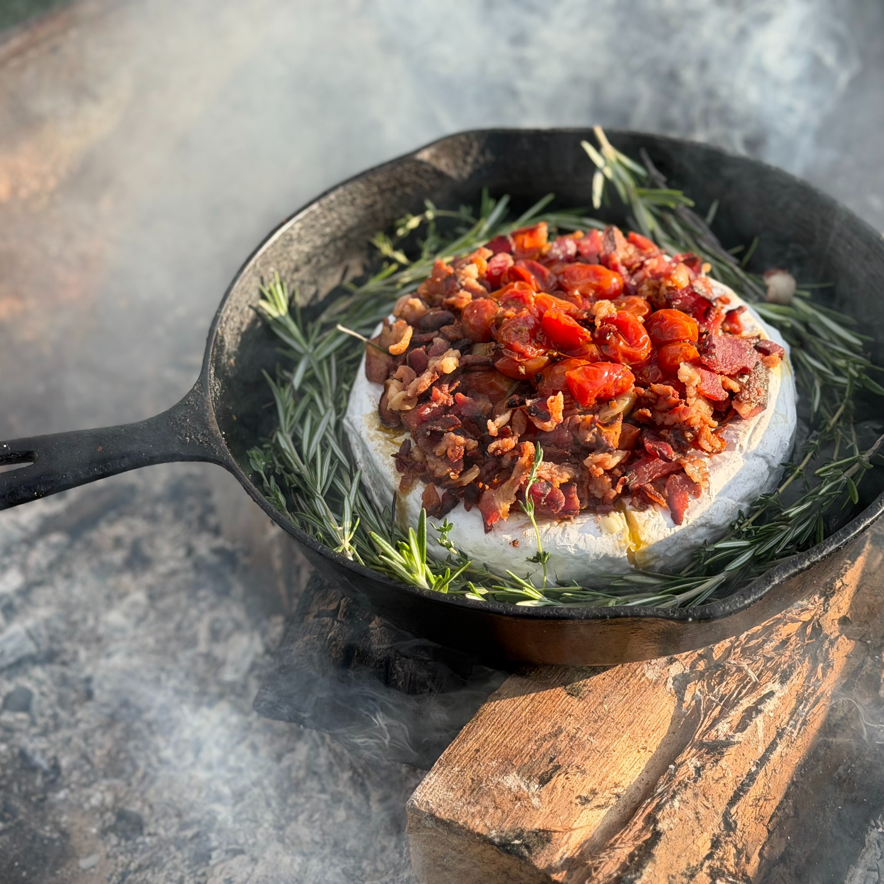 When @vtcheese asks you to host a dinner, you say yes. It was so much fun to create a meal with some of the best Vermont Cheese Makers. Thank you to our neighbors @vontrappfarmstead for the Mt Alice which allowed us to do one of our favorite things, cooking on a firepit with some tomato confit, bacon and herbs. And a special shout out to @fernriverfarm for their fromage blanc which we used to make a strawberry shortcake. We can't wait to try the maple version next!!!!
#mardrivervalley #vtcheese #eatinabarn #supportlocal