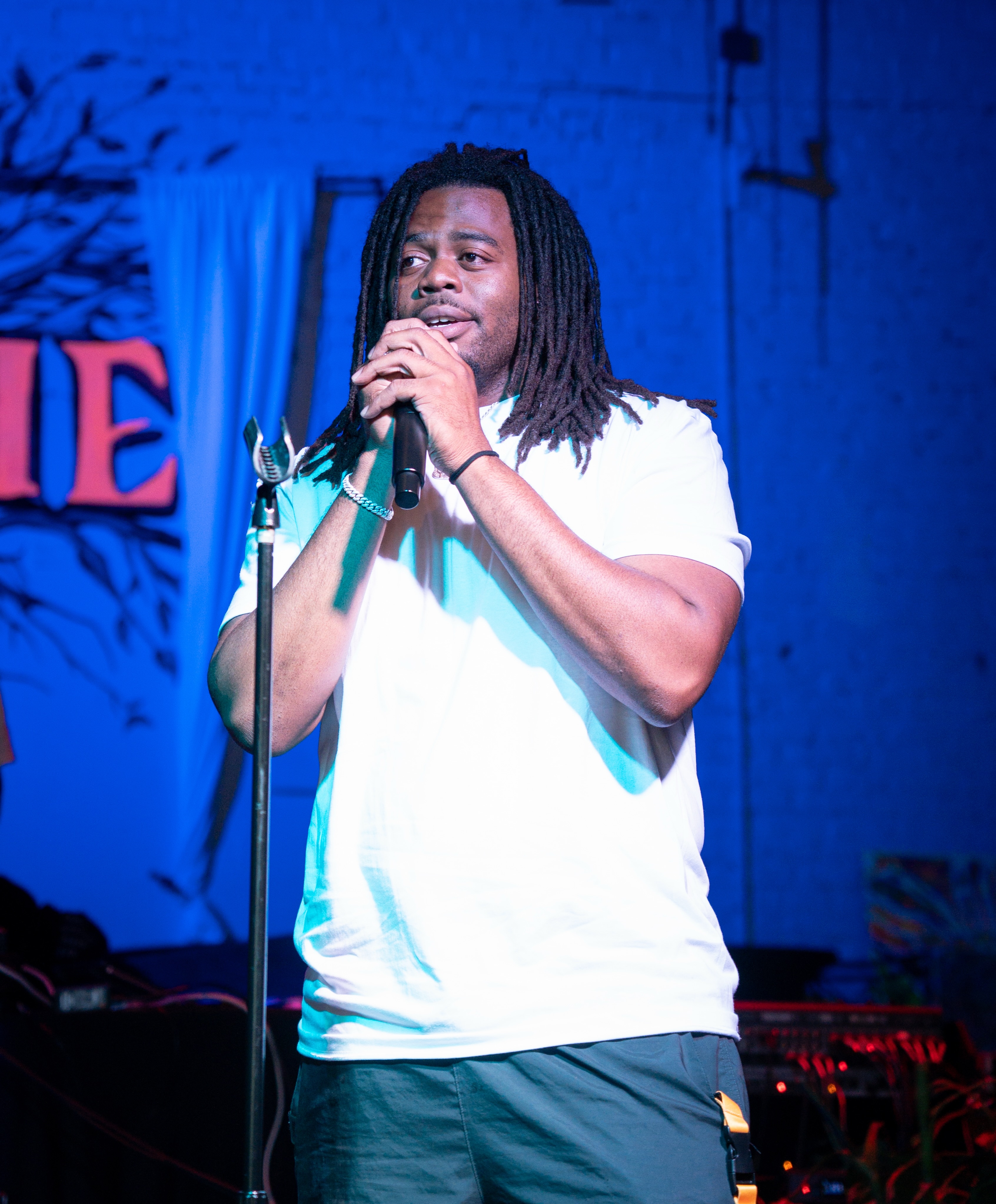 Expressive Ink Open Mic brought the city together for a night of powerful performances, real conversation, and community energy. Poets, singers, rappers, storytellers, organizers, and creatives filled the room with Black brilliance and creativity!
