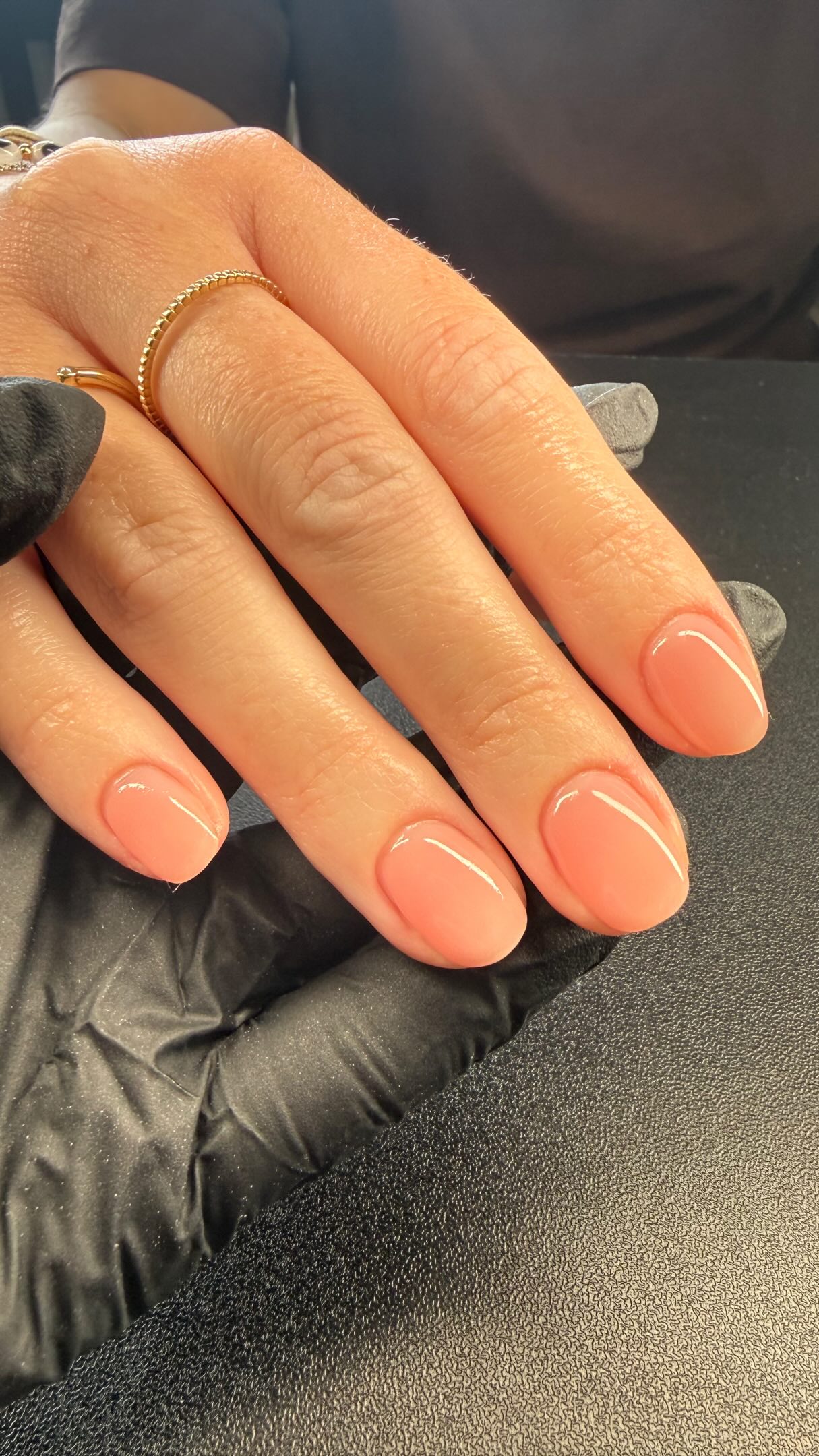 The power of Hard BIAB 😮💨
What is Hard BIAB? 💅
Hard BIAB (Builder In A Bottle) is a stronger, more durable version of BIAB gel designed to add structure and strength to your natural nails. Unlike regular gel polish, it helps reinforce weak or brittle nails while promoting healthy natural nail growth.
✨ Benefits of Hard BIAB:
• Adds strength and durability to natural nails
• Helps prevent breakage, splitting, and peeling
• Supports natural nail growth
• Long-lasting wear with fewer chips and cracks
• Can be infilled instead of removed each appointment
• Creates a smooth, flawless base for colour or nail art
• Ideal for clients wanting strong, natural-looking nails
Perfect for anyone looking to grow their natural nails while enjoying a beautiful, low-maintenance manicure. 💖
#HardBIAB #BuilderGel #NaturalNailJourney #HealthyNails #NailStrength