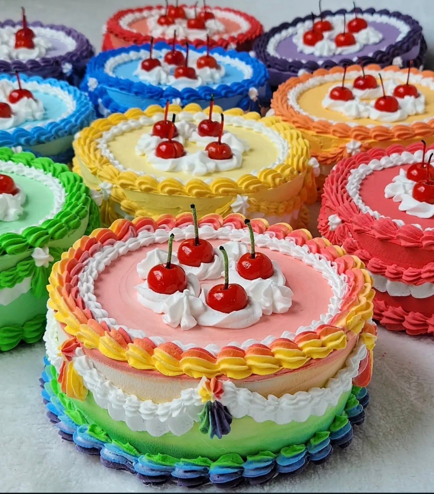 Happy Pride! 🌈💝 This a 2022 throw back to when I made these custom fake cakes for a @plumnyc photoshoot! 🎂 We are super excited to kick off this month with @athensprideandqueercollective market on Saturday, July 6th from 3pm-9pm 🏳️🌈🎨 Come through for a beautiful day filled with love, music, and art! 💐