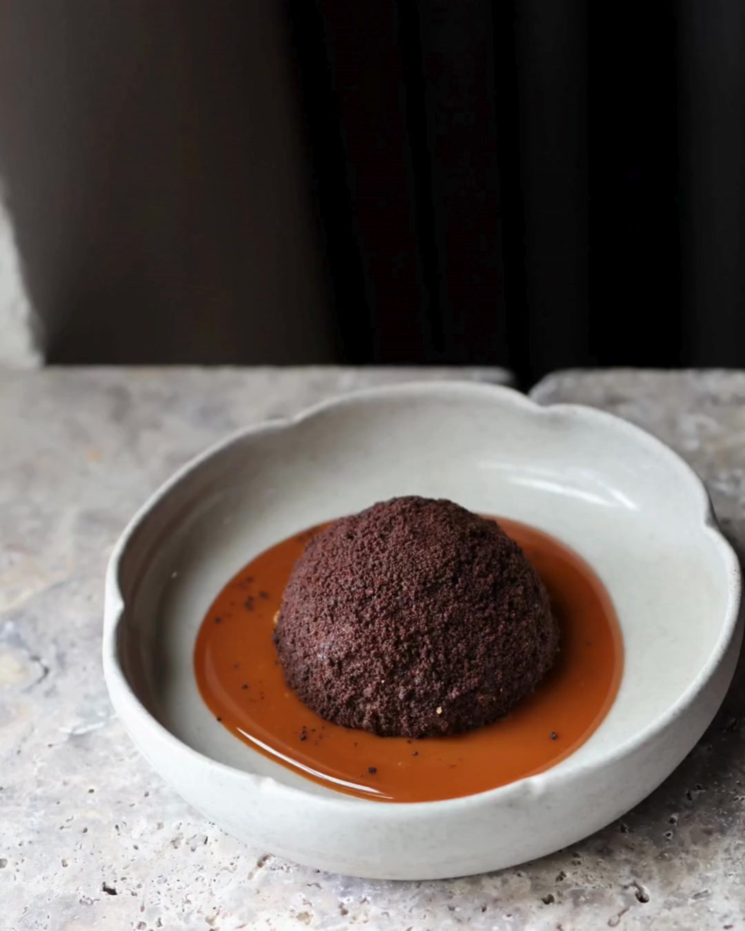 Whatever the weather, ice cream is always a good idea
Dulce de Leche - caramel ice cream , coated in dark chocolate cookie crumb & salted caramel sauce
#dulcedeleche #caramel #theindependentgembrook #alwaysroomfordessert
