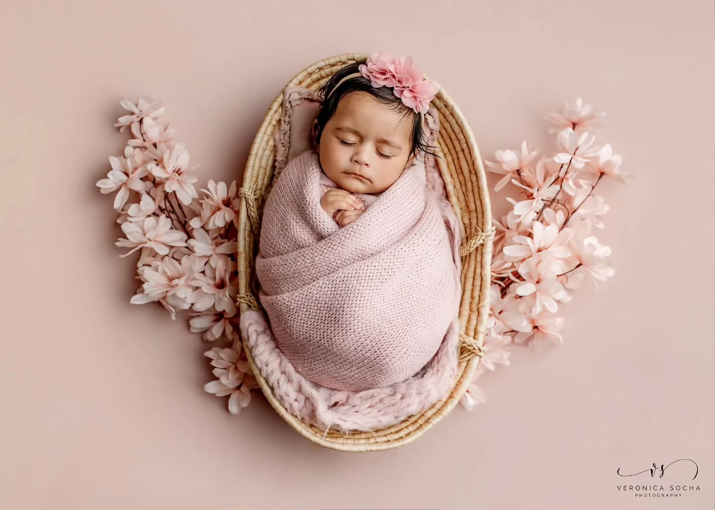 🌸 From bump to baby... and what a beautiful journey it has been.* 🌸
A few months ago, I had the pleasure of photographing Shanaya's lovely parents during their maternity session as they eagerly awaited the arrival of their little girl. Fast forward to today, and they returned to my studio with their beautiful daughter for her very first photoshoot. 🤍
At almost 4 months old, Shanaya was no longer a tiny sleepy newborn, which meant this session looked very different from a typical newborn session. Babies at this age are much more aware of the world around them, stronger, more alert, and often not interested in curling up into those classic newborn poses.
Many parents worry that if they miss the first few weeks after birth, they've missed their chance for beautiful newborn-style portraits forever. But that's not always the case.
While I can never guarantee traditional newborn poses with older babies, I always adapt each session around the baby. With patience, gentle settling, and a little bit of magic, I was able to safely wrap Shanaya and create some of the beautiful images her parents had dreamed of having. ✨
Seeing how happy they were when we captured these precious moments reminded me that it's never truly "too late" to preserve your baby's story.
Whether your baby is 2 weeks, 2 months, or even 4 months old, every stage is worth remembering. Tiny fingers, sleepy stretches, curious expressions, and those chubby little cheeks all deserve to be captured before they change forever.
And Shanaya? She absolutely stole my heart. 💕🌸
📍 Swindon Newborn & Baby Photographer
Serving families across Swindon, Royal Wootton Bassett, Marlborough, Chippenham, Cirencester, Devizes and surrounding areas.
✨ Missed the newborn window? Don't worry — get in touch and let's create beautiful memories of your little one, whatever their age. 🤍
Please message me for availability and booking information ✨
https://www.veronicasphotography.com/contact
#newbornphotographer #swindonphotographer #newbornphotography #babyphotography #newbornsession newbornbaby swindonmums wiltshirephotographer babygirl newbornportraits familyphotographer