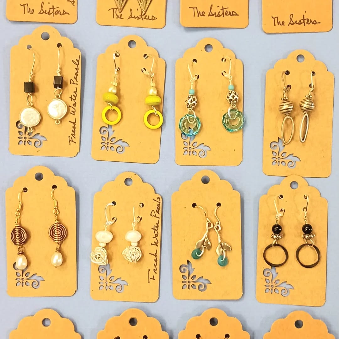 New earrings by The Sisters! ✨️
