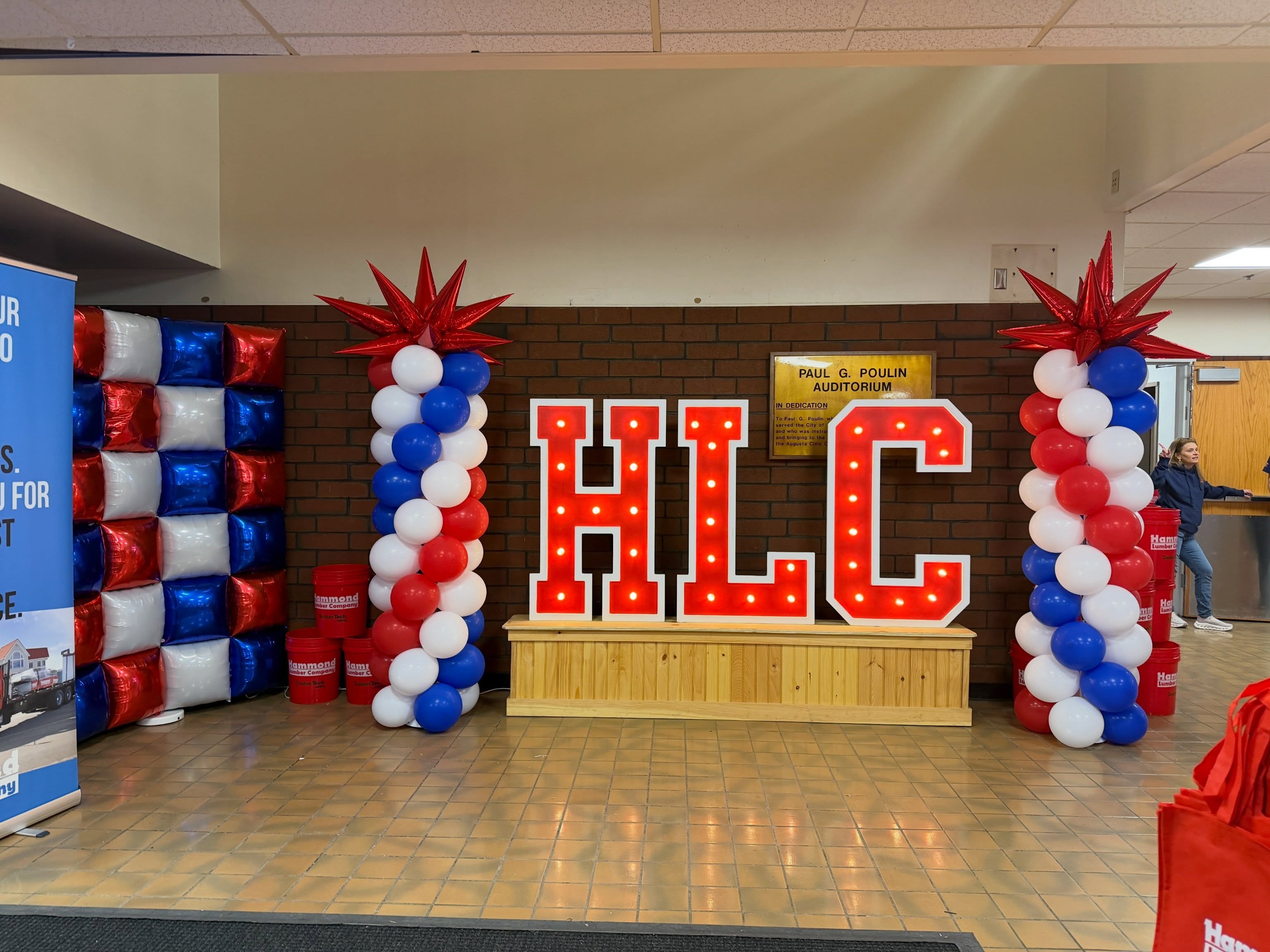 Still not over this one 😍🎈
One of our biggest installs every year is for Hammond Lumber Company, and we were so excited to create something special for the THIRD year in a row! It is always an honor to be trusted with such a large installation, and seeing it all come together never gets old.
Thank you for another amazing year. We already can’t wait for the next one! ✨🎉