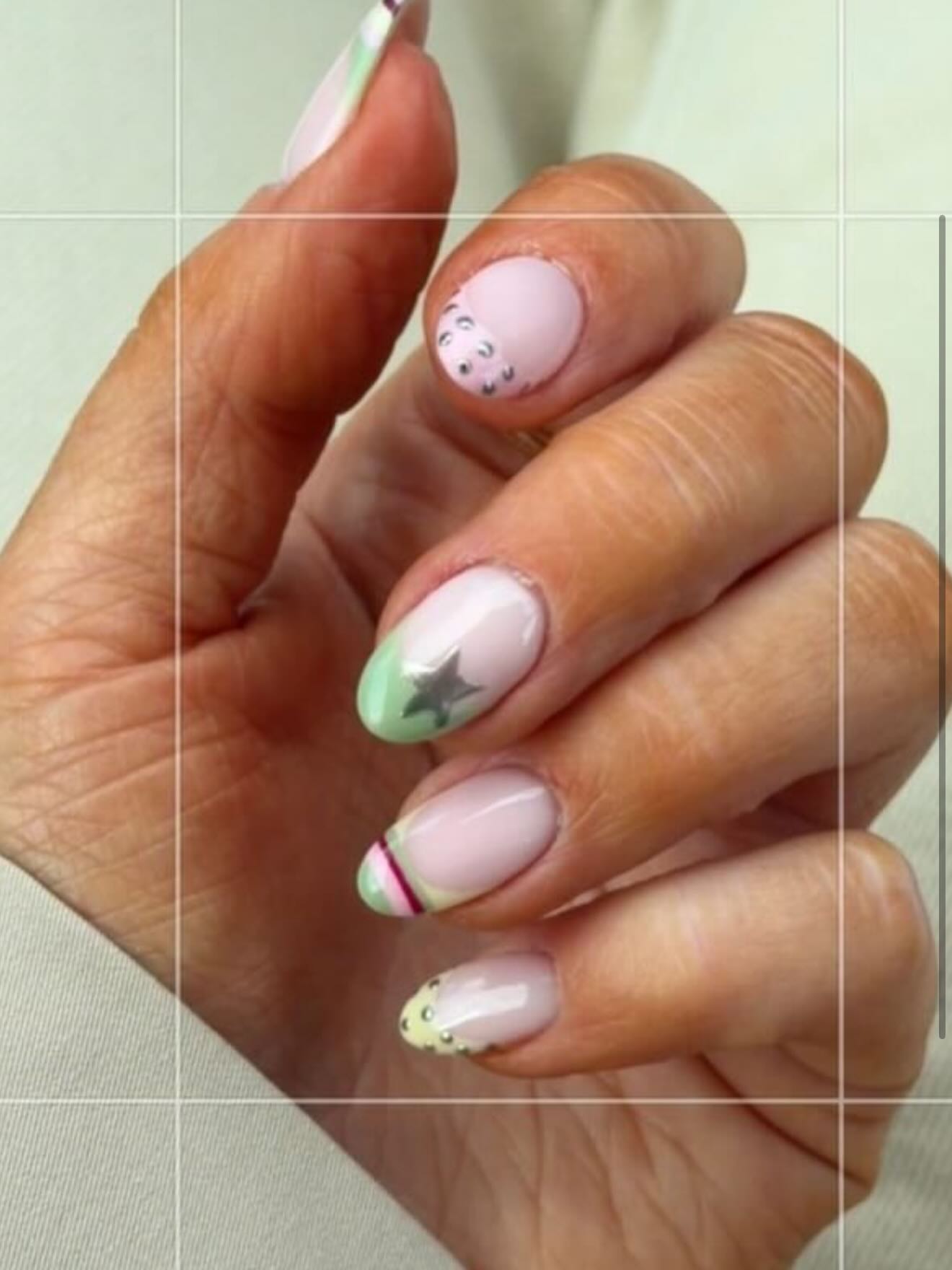 Inspo
Capturing the goods
The goods 🤩
Birthday nails for my girl @bronte_renardson by @hollybeautiquebeautystudio 🫶🏼🥂