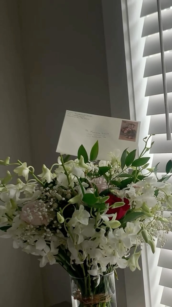 Write with me #letter #flowershop #scentamentsdesignsflowershop #write