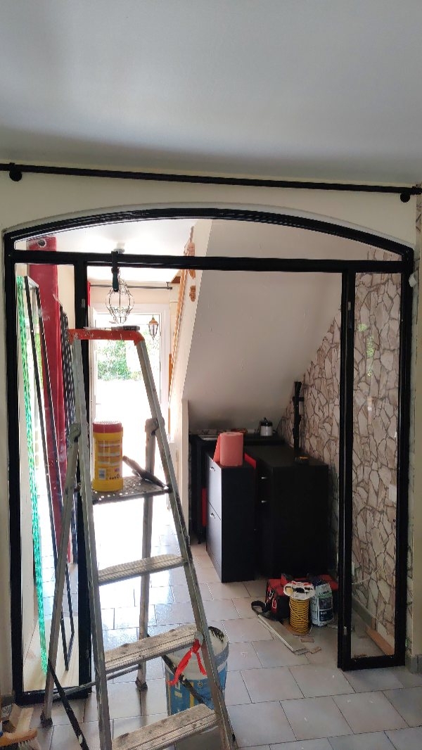 Encore un super projet mené pour nos clients @villedemanosque pour un changement complet de la décoration intérieur et extérieur.
N'hésitez plus et venez nous rencontrer à notre atelier pour une étude complète de vos projets !
Merci @toussaintthermolaquage pour ce rendu magnifique
#ferronnerie #décoration
#fer #maison