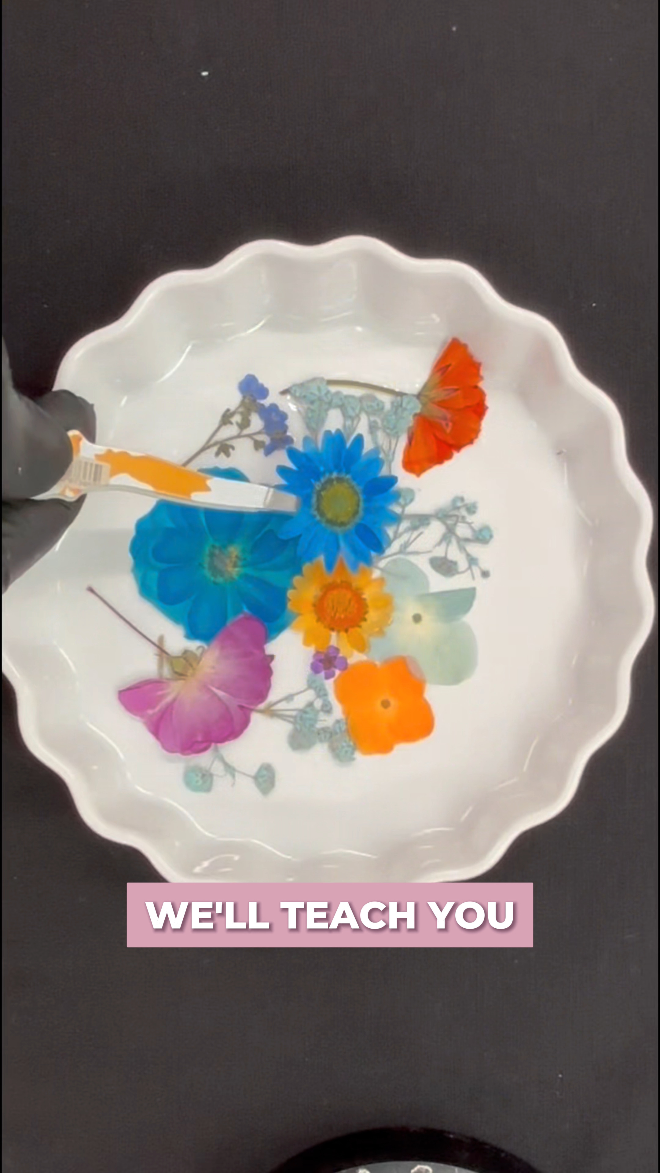 Create something beautiful with UV resin ✨🌸
Join us @wildrosebrewery on June 22nd and learn the art of UV Resin. You'll design your own catch-all dish and necklace pendant while learning the basics of UV resin in a fun, beginner-friendly environment.
🌼 No experience necessary
🍺 First drink included
🎨 All materials provided
👧 Ages 12+
Tickets are just $60. Grab your spot through the link in our bio or visit costumealchemy.com.
#yycevents #yycartist #yycworkshops #wildrosebrewery #uvresin
