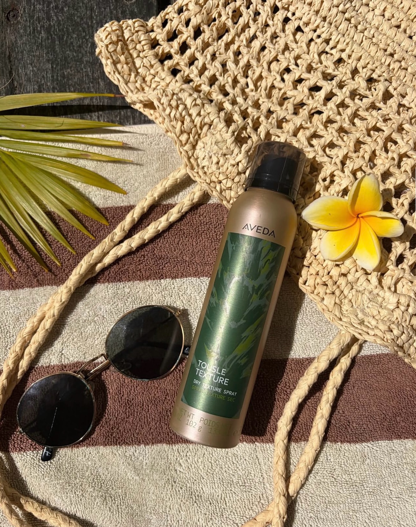 Summer essentials ☀️
Shop in store or online through the link in our bio 🔗
#summerhair #saltyhair #aveda #atxsalon #tousledhair