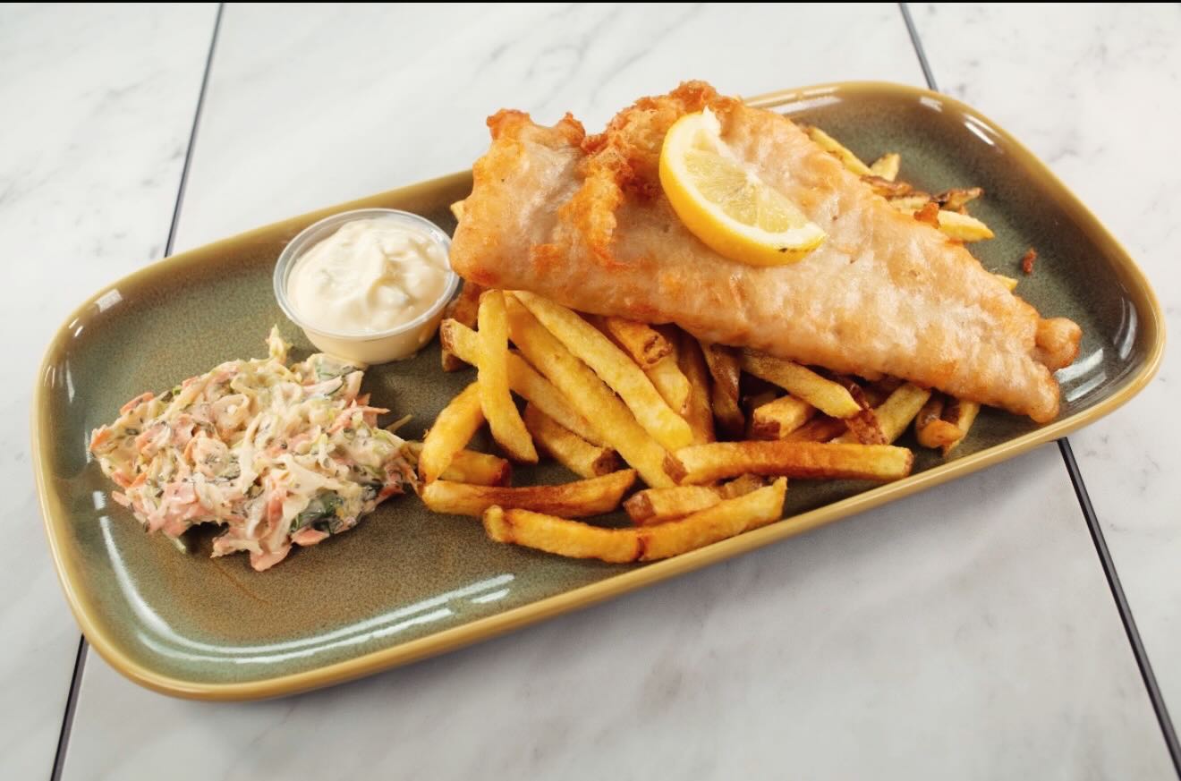 Friday Fish & Chips Special! 🐟🍟
A great way to start the weekend. Crispy golden fish, fresh-cut fries, and all your favourite drinks waiting at Clovers Pub.
#FishAndChips #FridaySpecial #CloversPub #WeekendStartsHere #PubFood