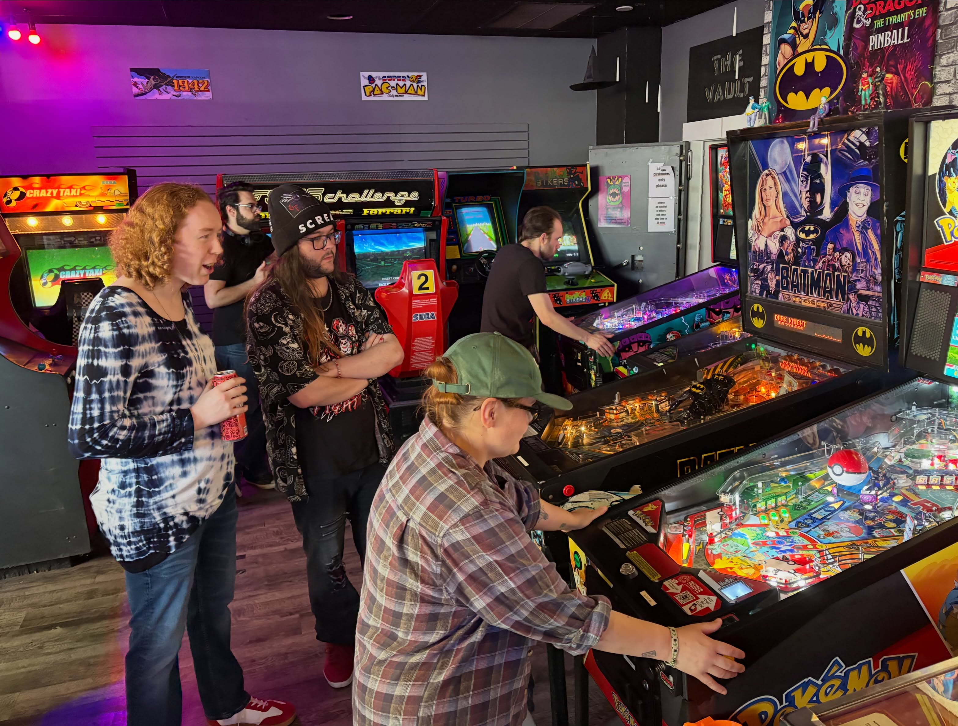 Summer Pinball League nights at 8-Bit Beans🔥
Last Tuesday night we had the first of our Summer Pinball League nights and there’s still so many more to come! Drop in Tuesday nights at 7PM for some fun pinball action, socializing on our favourite topic (gaming ofcourse), and tasty eats and drinks!
Just $4 entry plus tokens. Do well throughout the season to earn a spot in the finals to win prizes!
Come play Tuesday nights!
#pinball #arcade #pressstart #downtownwhitby