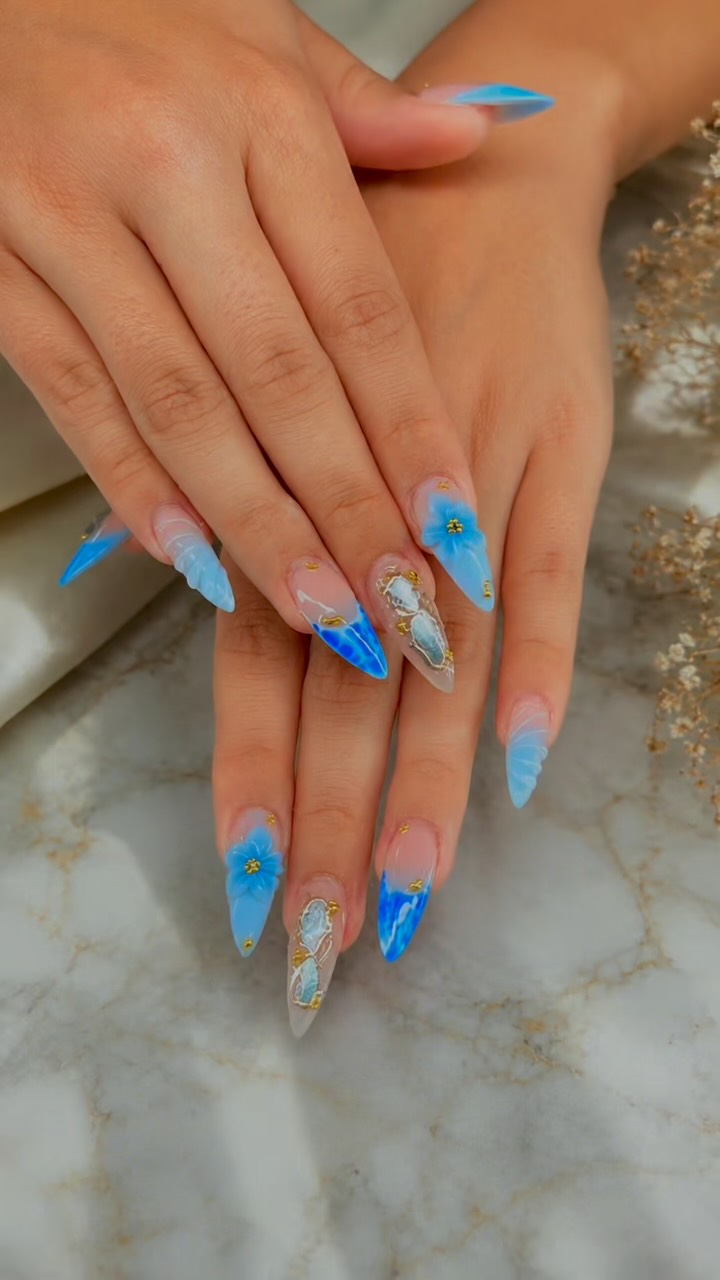 π Lost at seaβ¦ found at Nini Nails πβ¨
The waves, the flowers, the sparkleβevery detail is perfection. π©΅
Apres Gel-X Created by John
Book your appointment today and let our team bring your nail inspo to life! π
#nininailstampa#nailsπ
#trending#fypγ·β€οΈπβ€οΈ