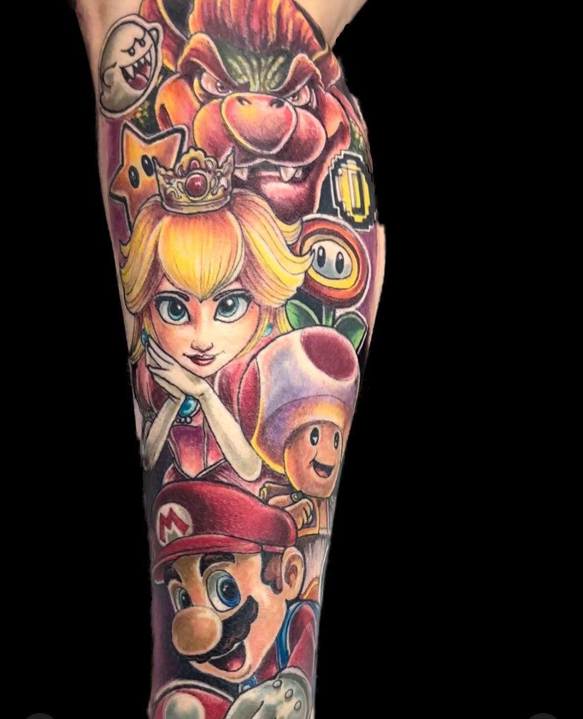 Three of my favorite Super Mario tattoos I’ve had the chance to create. 🍄⭐🐢
What I love most about these pieces is the color. Bright, bold, and built to stand out, just like the games we grew up playing. From the iconic characters to the vibrant backgrounds, every tattoo was designed to capture that classic Nintendo energy while bringing it to life on skin.
As a lifelong comic book and pop culture fan, projects like these are always at the top of my list. If you’ve been thinking about getting a Mario tattoo—or any other video game or pop culture piece—I’m always down to create something unique.
#mario #supermario #nintendo #gamer #tattoo
@kingpintattoosupply @electricgoldonparkblvd @truetubes @eternalink @inkmaster @luckysupplyusa @acehighprinting @afterinked @afterinkedcolombia
