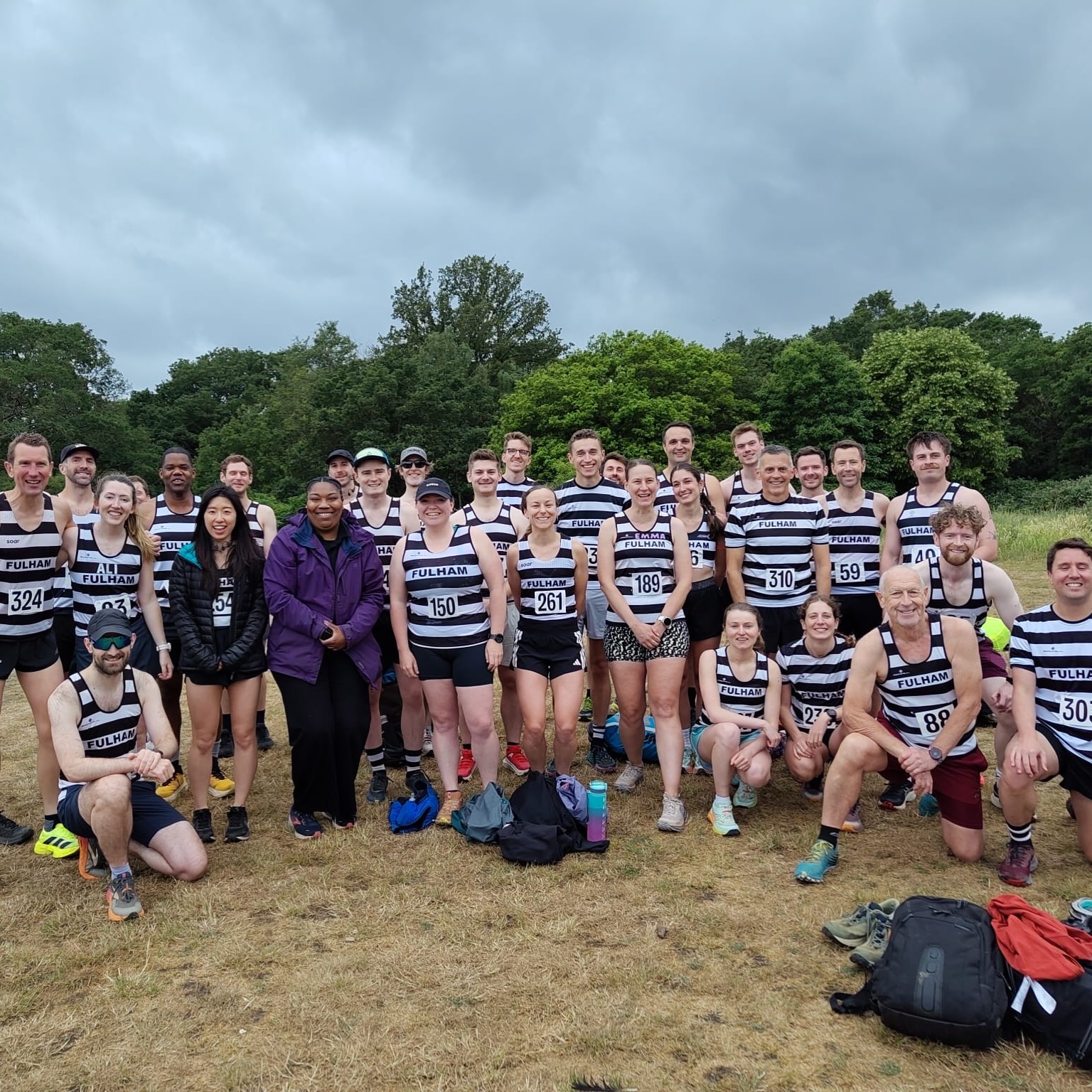 Wimbledon Trail Series Round 2 ✅ A brilliant turnout for Wednesday evening’s race - a huge well done to all bandits who donned their stripes and took part 🙌
.
Get involved with Round 3 on Wednesday 1 July @ 7pm. Enter on our website (link in bio)
.
#wimbledontrailseries #summerracing #trailrunning #trailrace #socialrunning