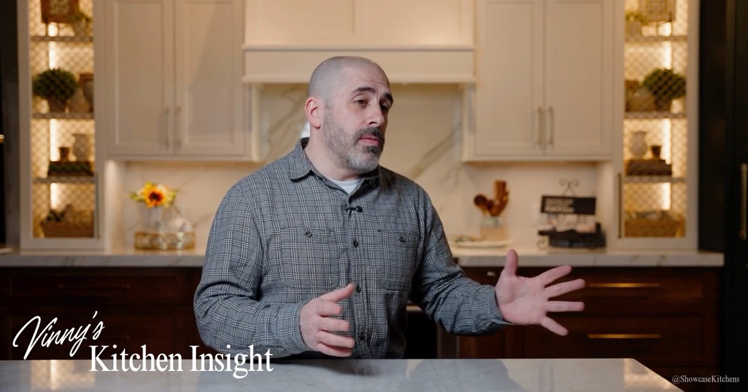 𝐓𝐡𝐢𝐧𝐤 𝐞𝐯𝐞𝐫𝐲 𝐤𝐢𝐭𝐜𝐡𝐞𝐧 𝐧𝐞𝐞𝐝𝐬 𝐚𝐧 𝐢𝐬𝐥𝐚𝐧𝐝?
Designer Vinny shares why islands aren't always the right solution and what matters most when designing a functional kitchen.
.
.
#KitchenDesign #CantonCT #KitchenRemodel #HomeDesign #ConnecticutHomes