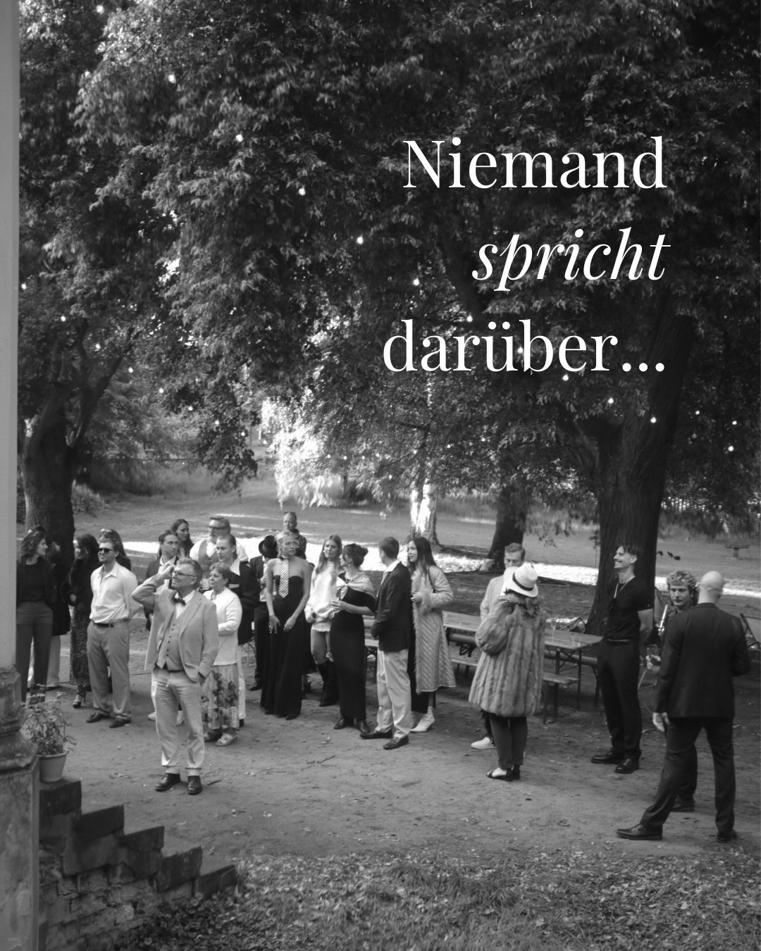 Ich kann zwar die Zeit nicht aufhalten, aber dennoch als Traurednerin versuchen, dass dieser magische Tag nicht ganz so schnell an euch vorbei rauscht … 🥹✨
Freie Trauung
Freie Trauung Berlin
Traurednerin
Hochzeitsrednerin
Hochzeit
