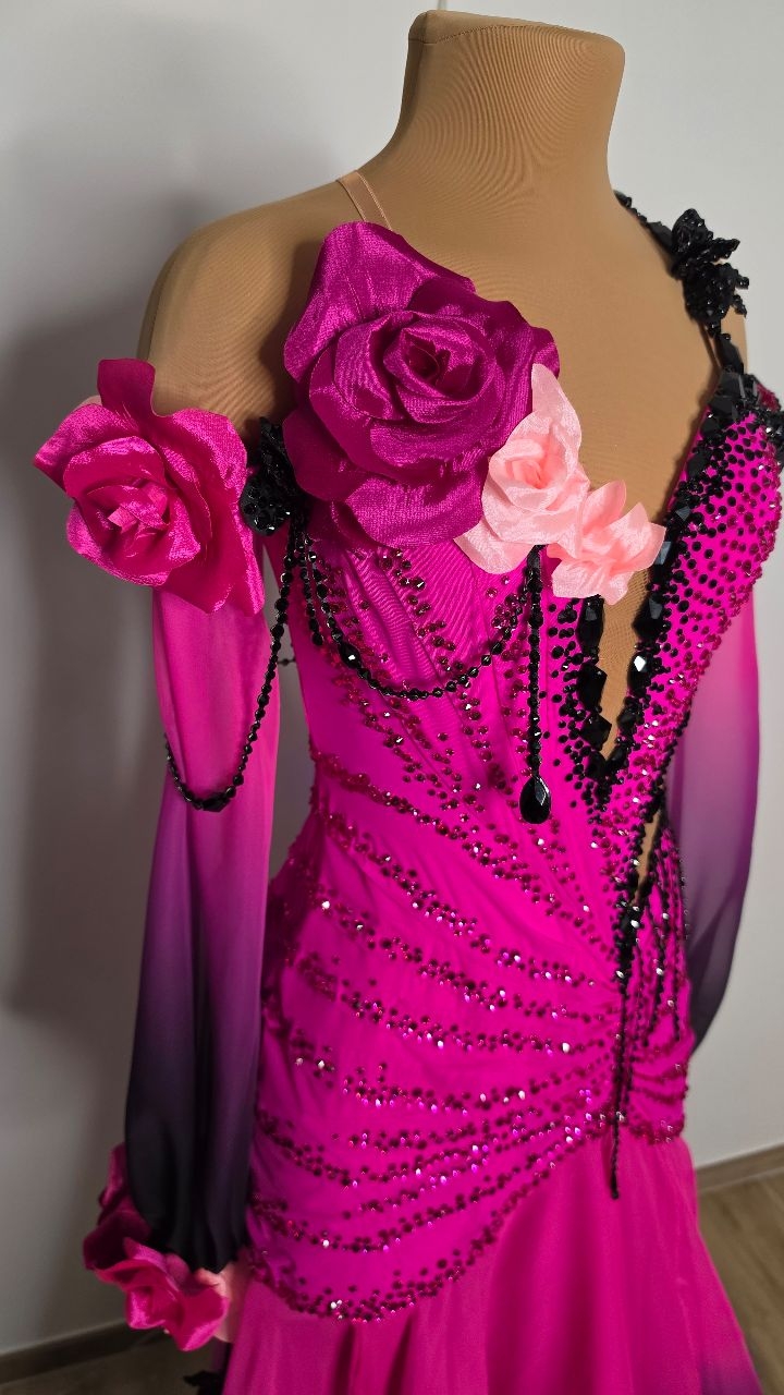 Flowers 🌸🌺
MasterClass "Making flowers" available on our website, link in bio.
#fashionblogger #dance #fashiondress #dressmaker #dancesport